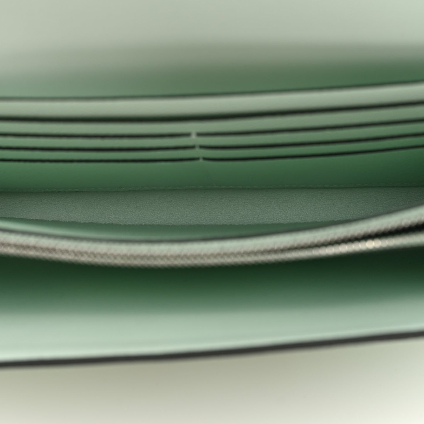 Epsom Cavale Constance Long Wallet To Go Vert Peppermint