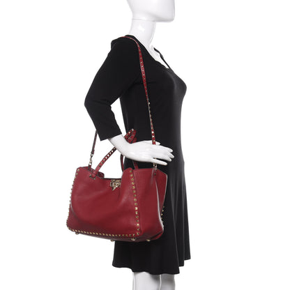 Valentino Garavani Pebbled Calfskin Medium Rockstud Tote Scarlet 2 of 12