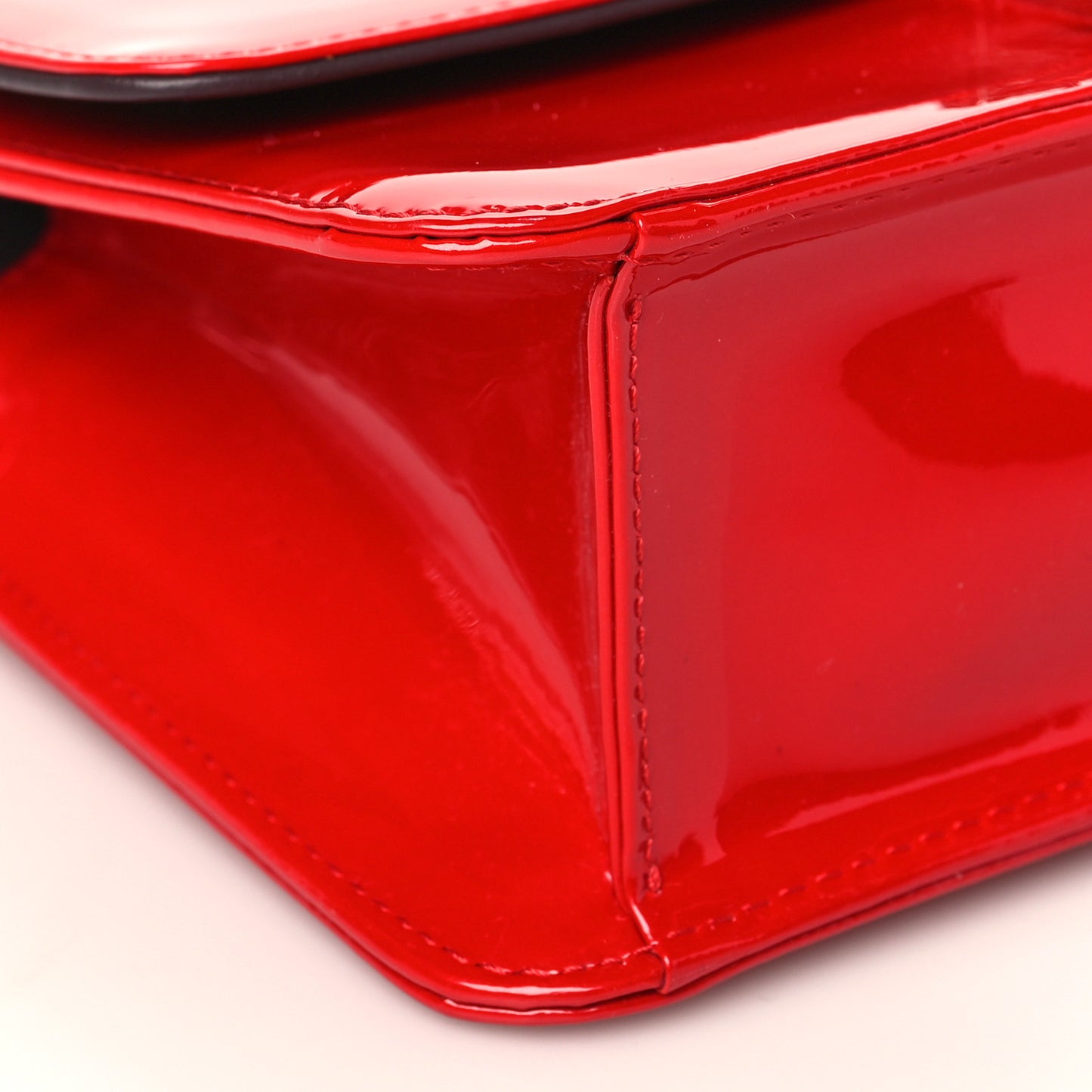 Metallic Box Patent Calfskin Miss Dior Promenade Pouch Red