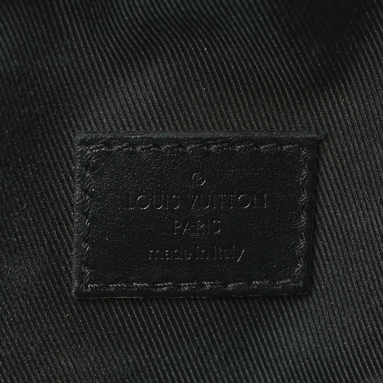 Louis Vuitton Monogram Eclipse Discovery Bumbag 6 of 8