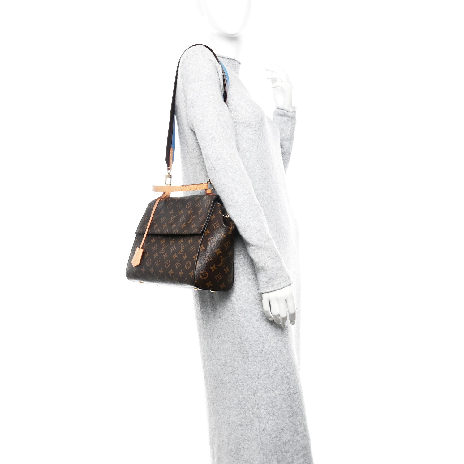 Louis Vuitton Monogram Cluny MM  Blue Glacial 2 of 9
