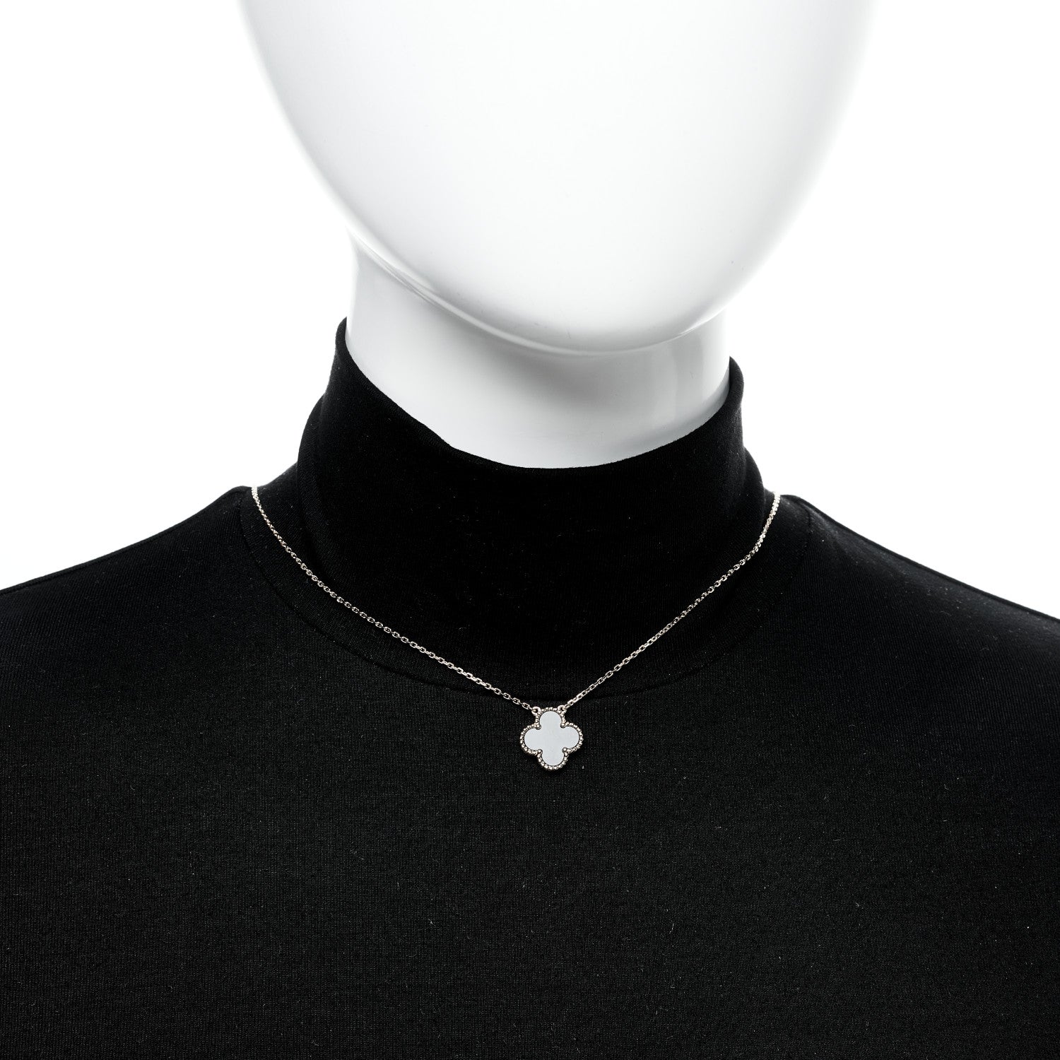 Van Cleef & Arpels 18K Yellow Gold Black Onyx Vintage Alhambra Pendant Necklace 2 of 5