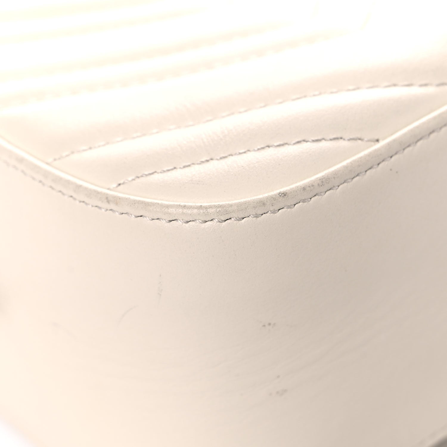 Gucci Calfskin Matelasse Animal Studs Small GG Marmont Chain Shoulder Bag White 10 of 17