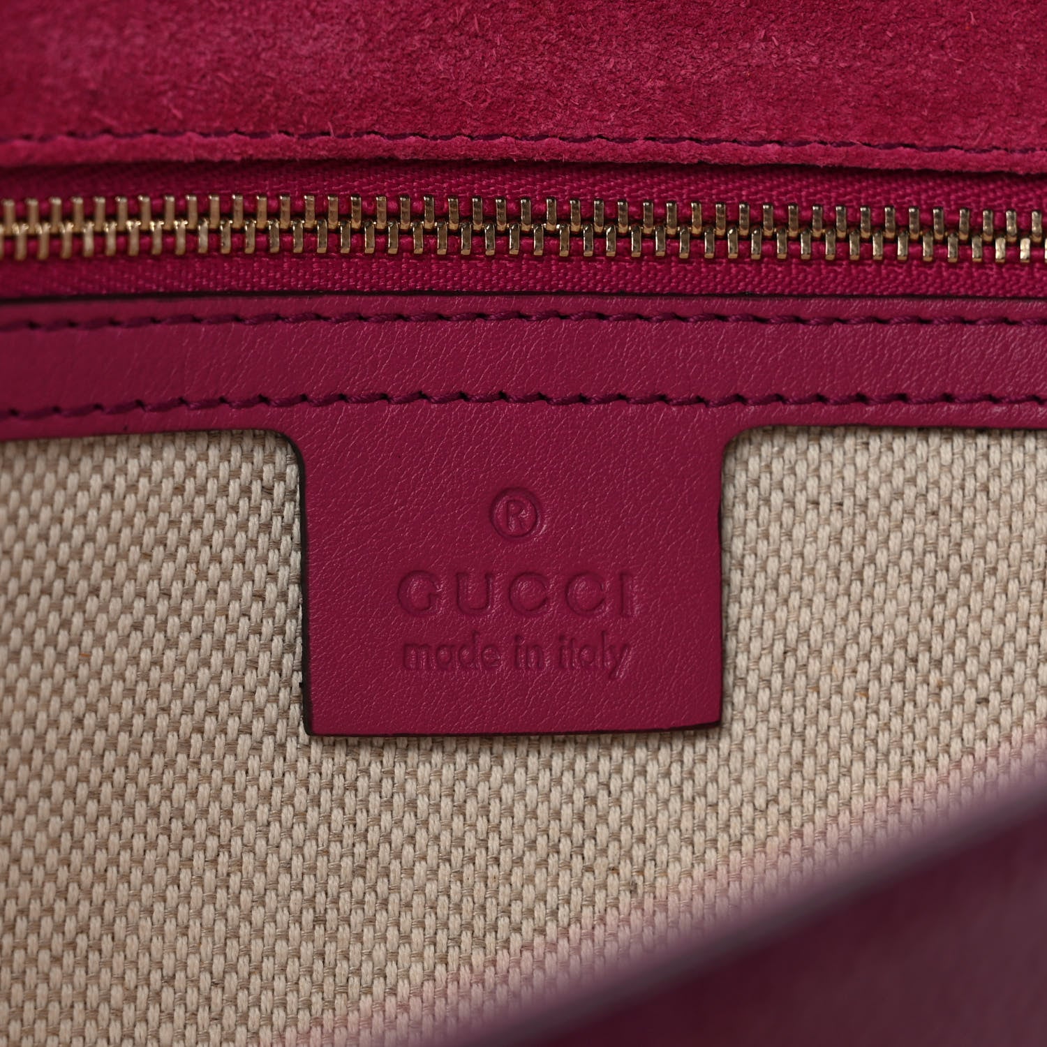Gucci Soft Patent Medium Soho Clutch Bright Bougainvillea 6 of 7