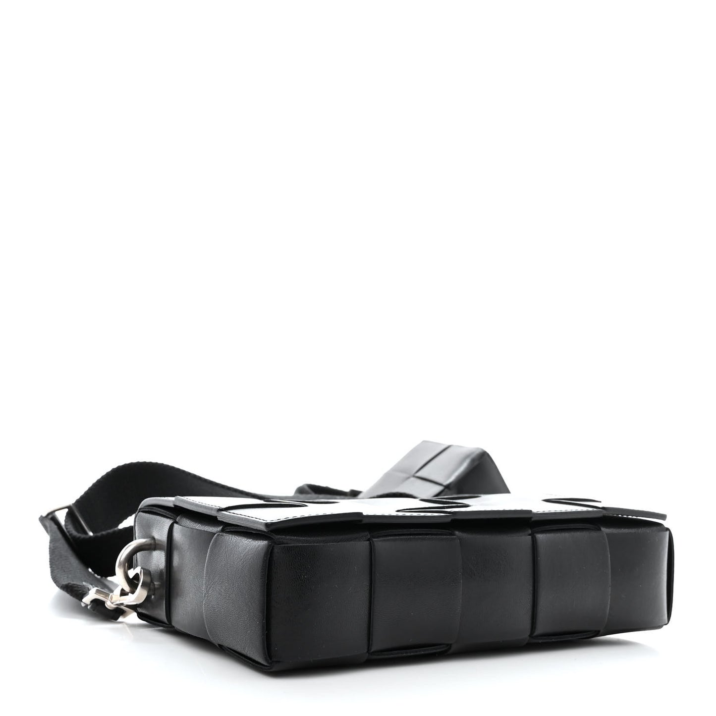 Calfskin Maxi Intreccio Cassette With Strap Bag Black