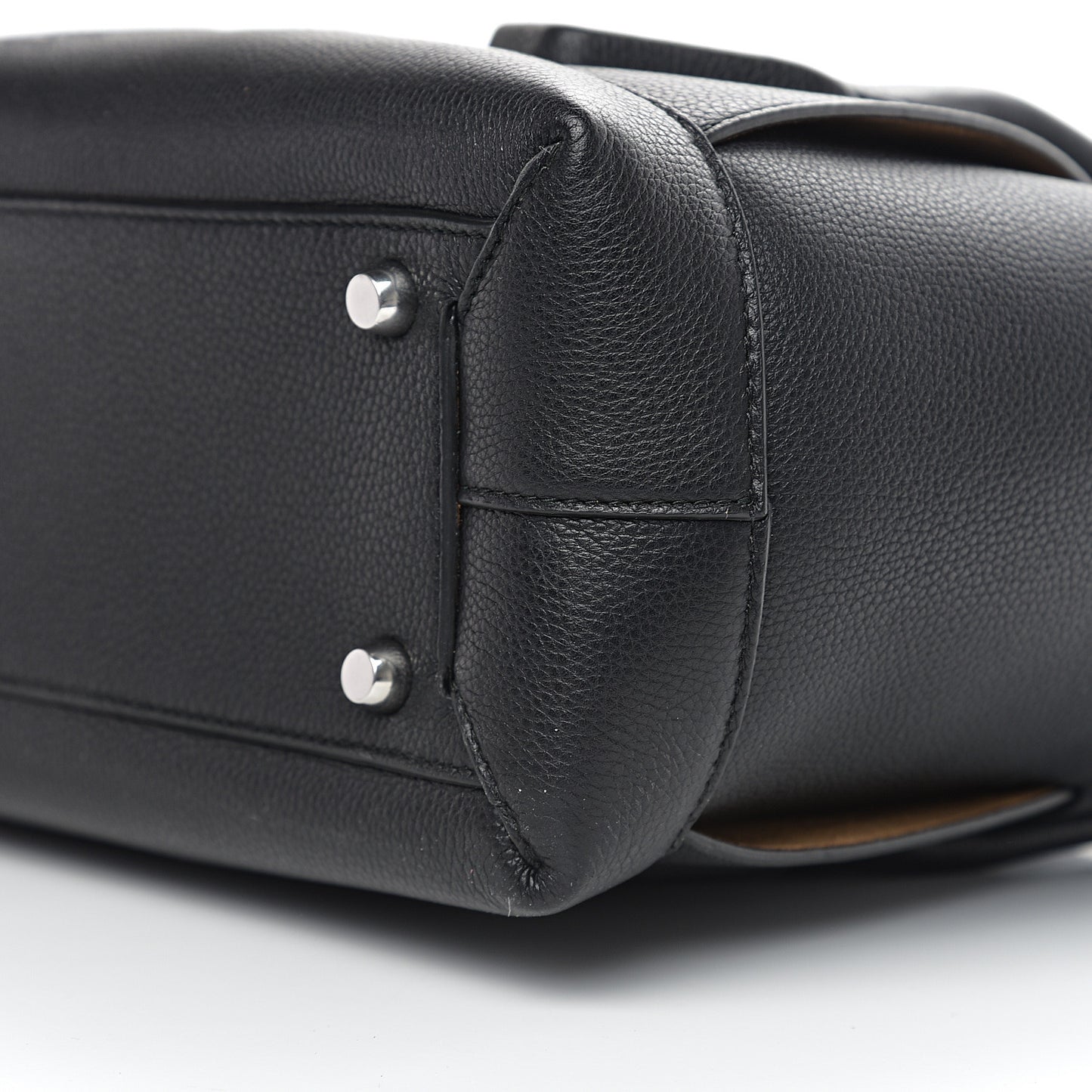 Grained Calfskin Maxi Intrecciato Medium Arco Black