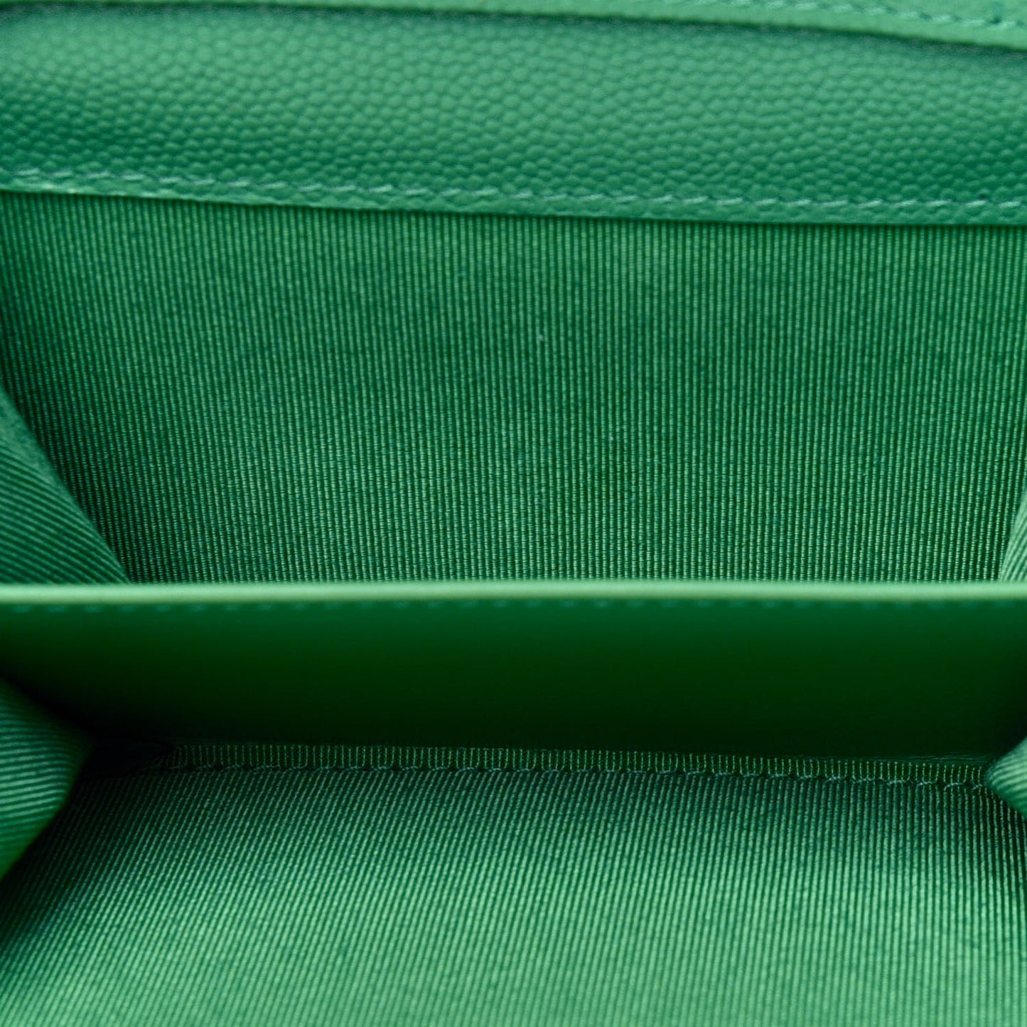 Caviar Quilted Flap Card Holder On Chain Light Green