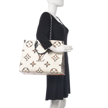 Louis Vuitton Monogram Giant Jungle Onthego GM Ivory 2 of 10