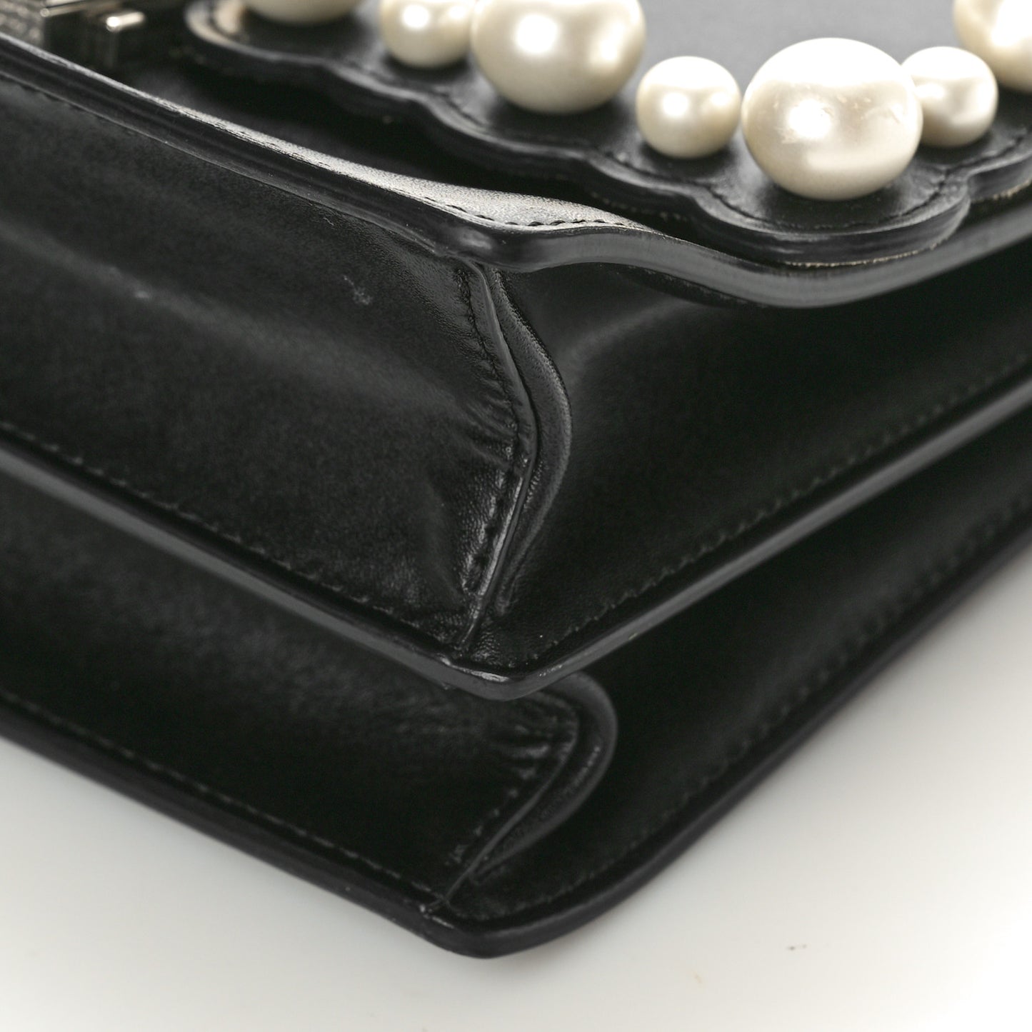 Vitello Liberty Pearl Scalloped Studded Small Kan I Shoulder Bag Black