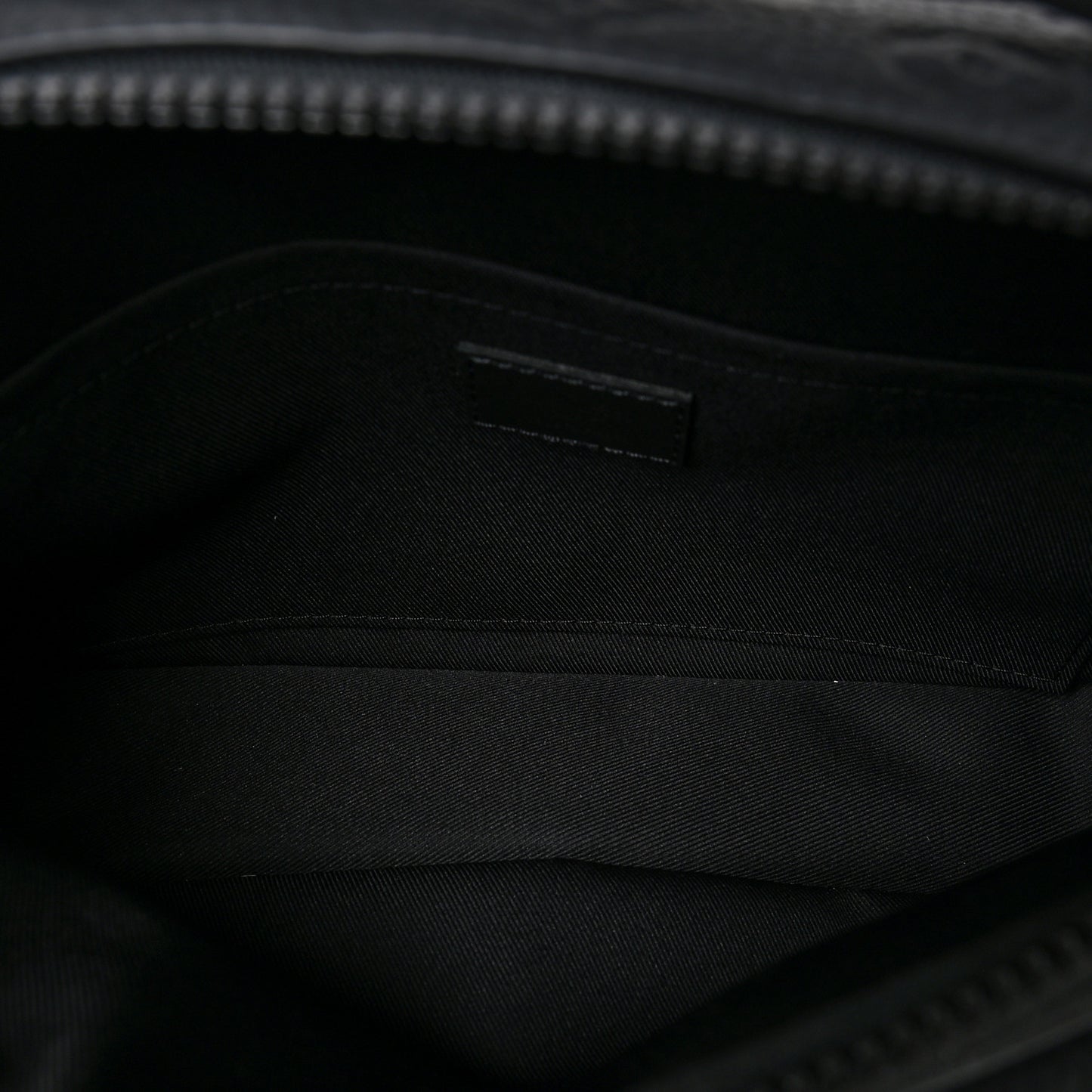 Taurillon Monogram S Lock Messenger Black