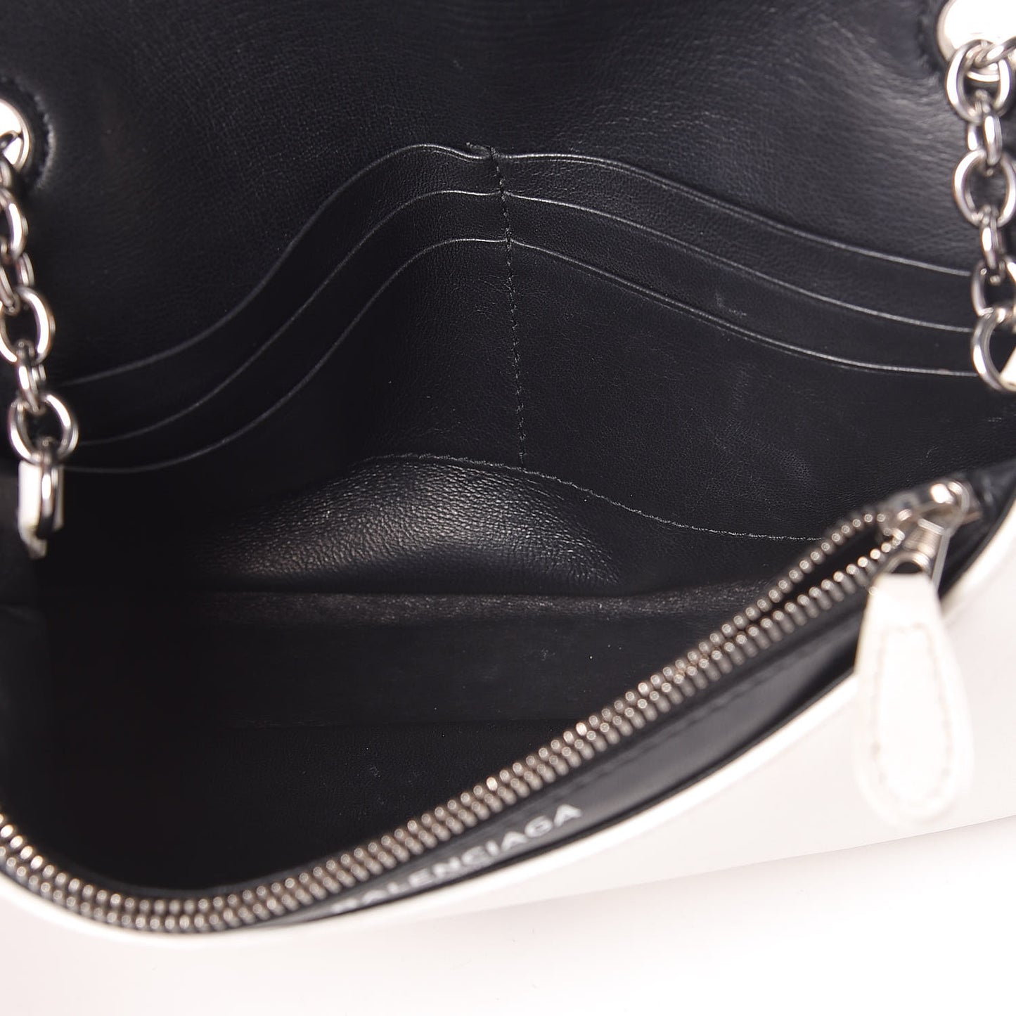 Pebbled Calfskin Everyday Chain Wallet White
