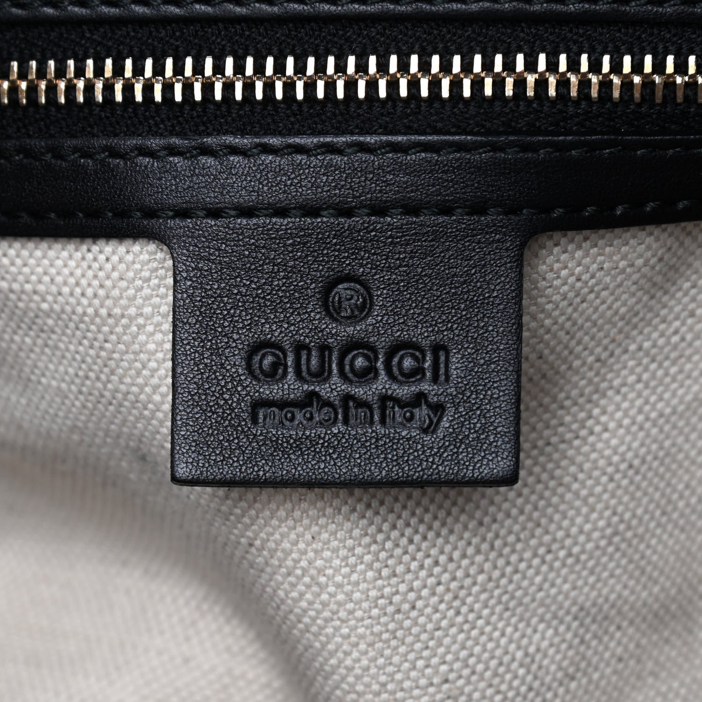 Calfskin Microguccissima Trim Medium Boston Black