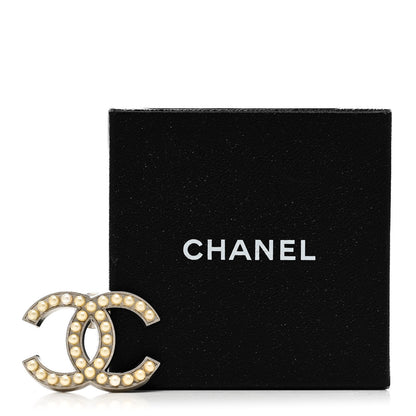 Chanel Pearl CC Brooch Gold 4 of 4