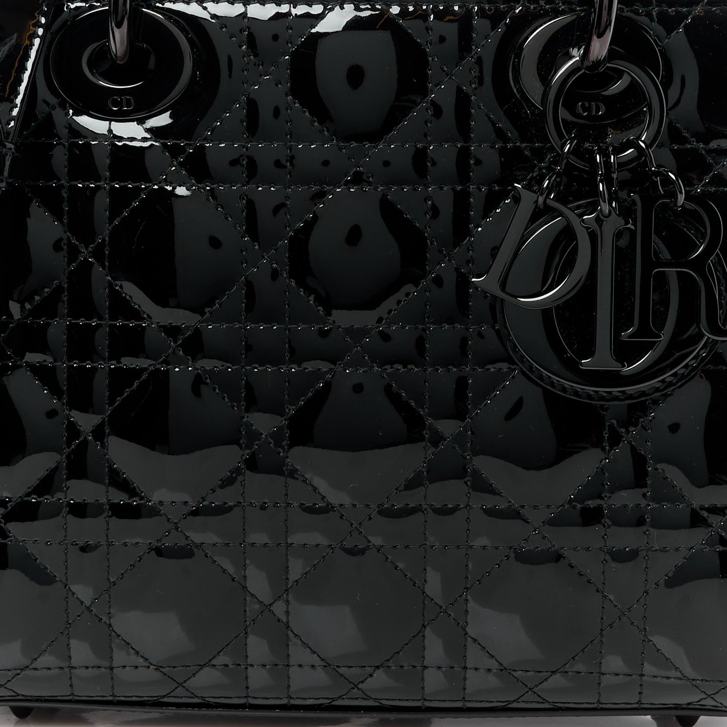 Ultraglossy Patent Cannage Medium Lady Dior Black