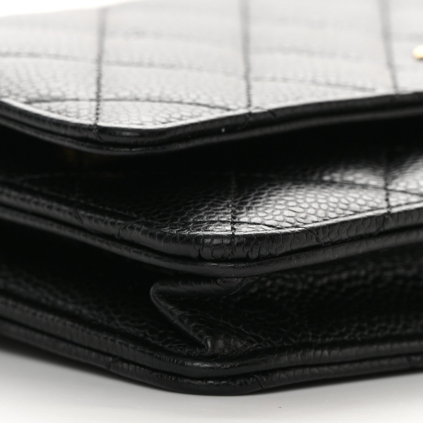 Caviar Quilted Wallet on Chain WOC Black