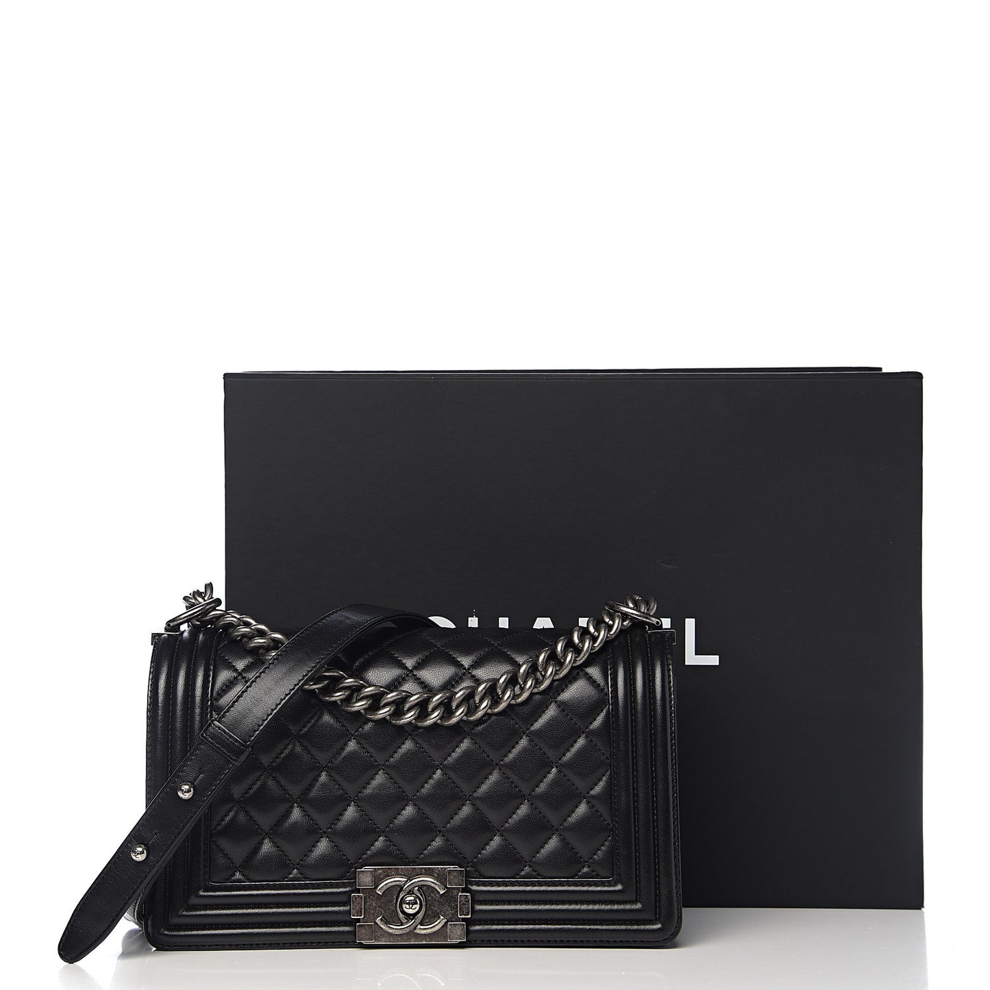 Lambskin Quilted Medium Boy Flap Black