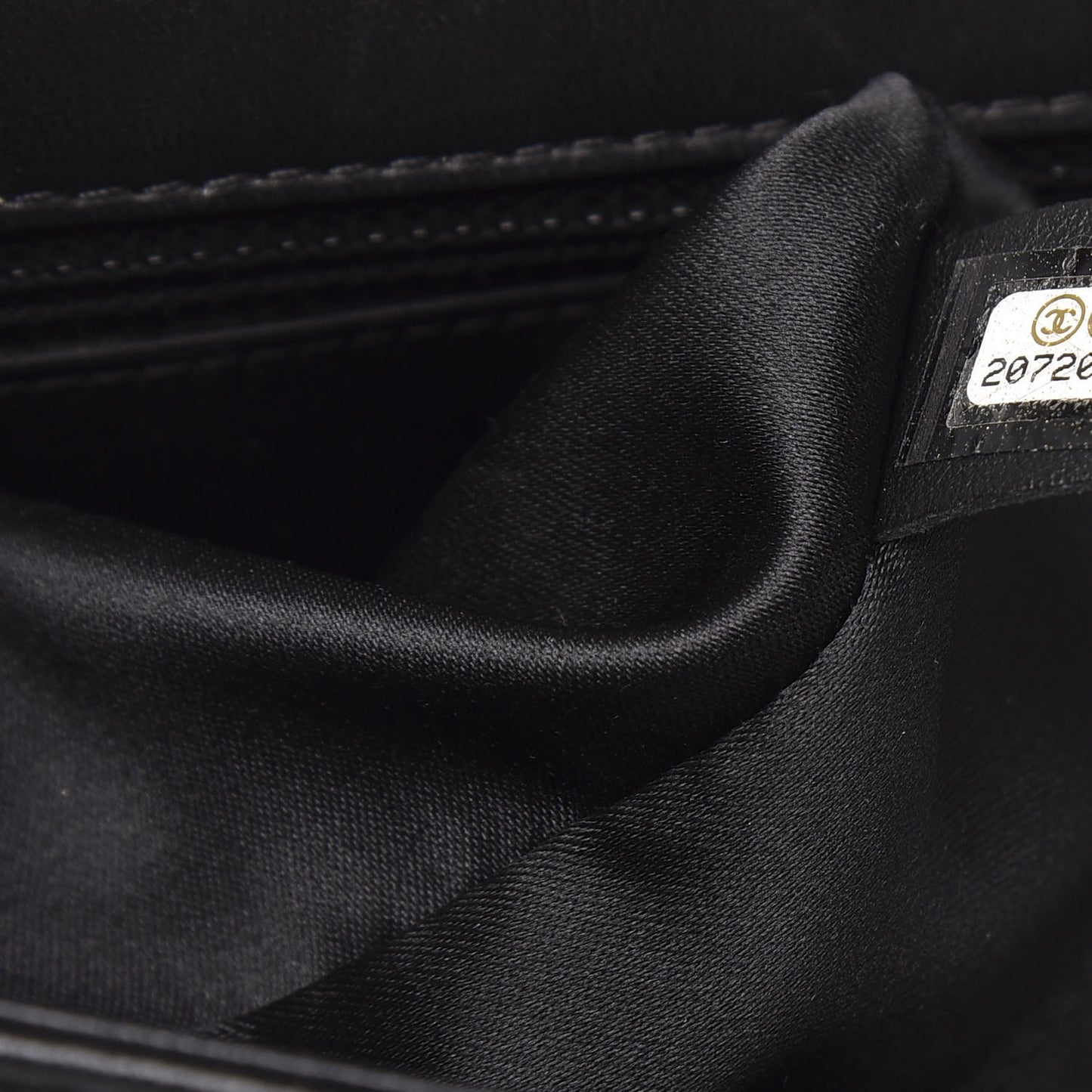 Lambskin Quilted Jumbo Easy Carry Flap Black