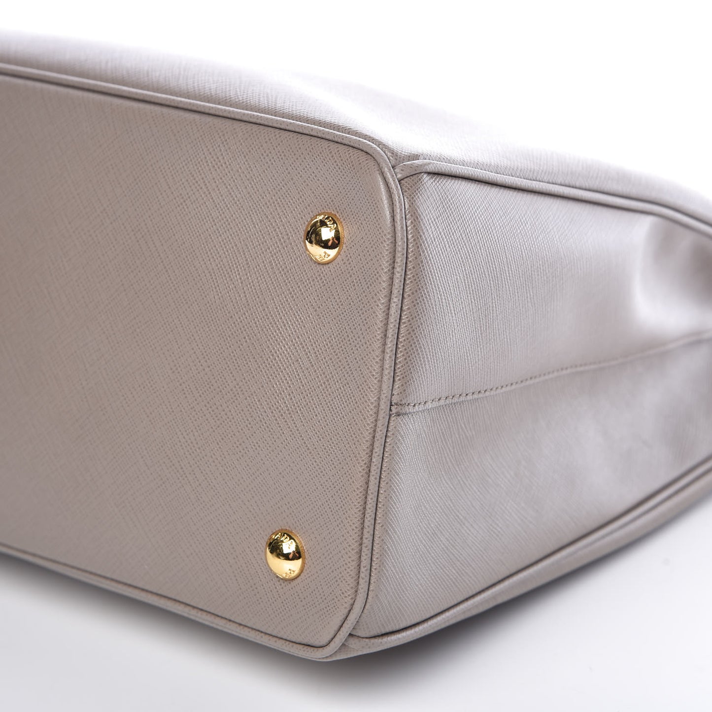 Saffiano Lux Medium Tote Argilla
