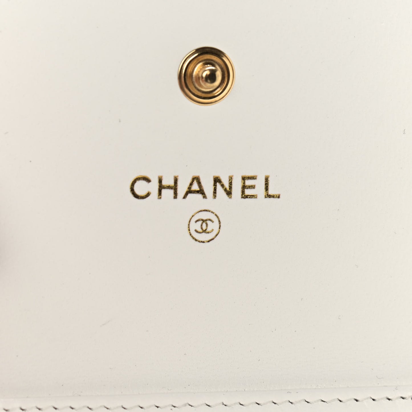Lambskin Quilted Romance Clutch With Chain White