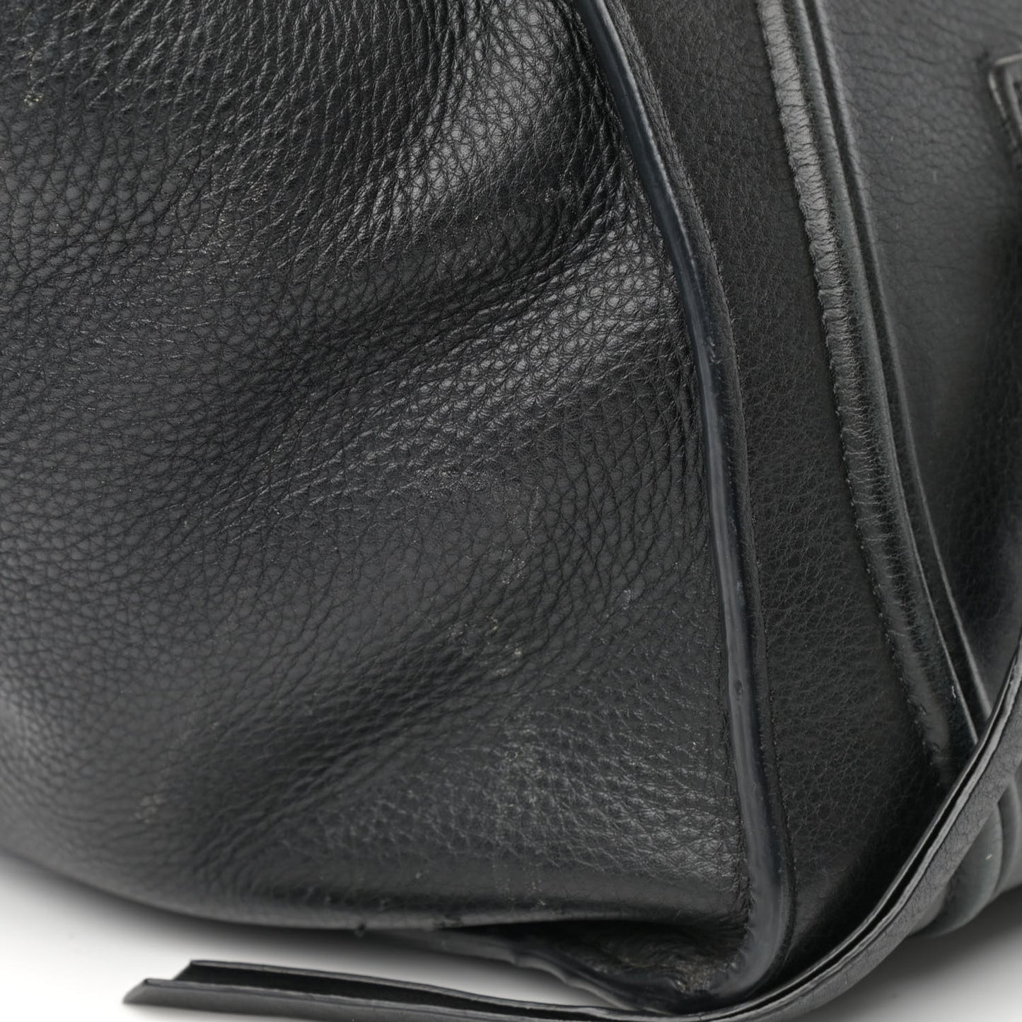 Supple Calfskin Medium Phantom Luggage Black