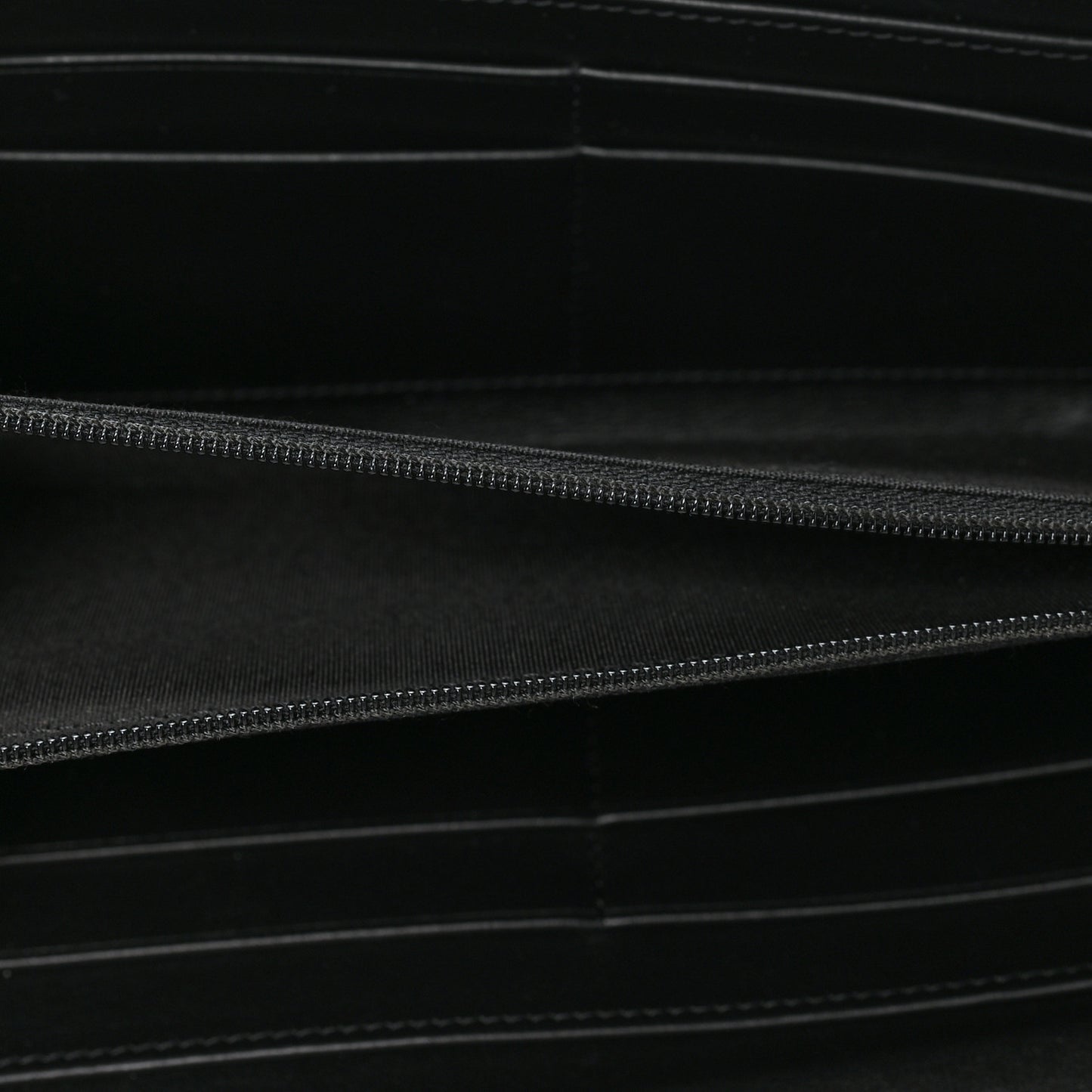 Caviar Quilted Filigree Zip Around Wallet Beige Black