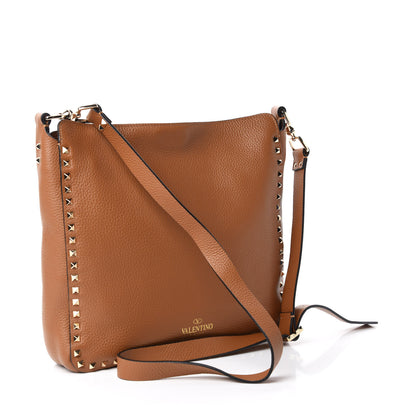 Valentino Garavani Pebbled Calfskin Large Rockstud Flip-Lock Messenger Bag Light Cuir 3 of 9