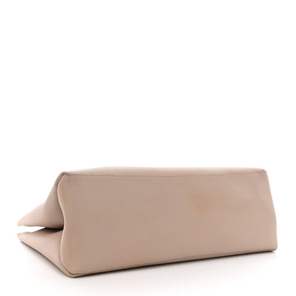 Louis Vuitton Grained Calfskin Lockme Shopper Greige 4 of 11