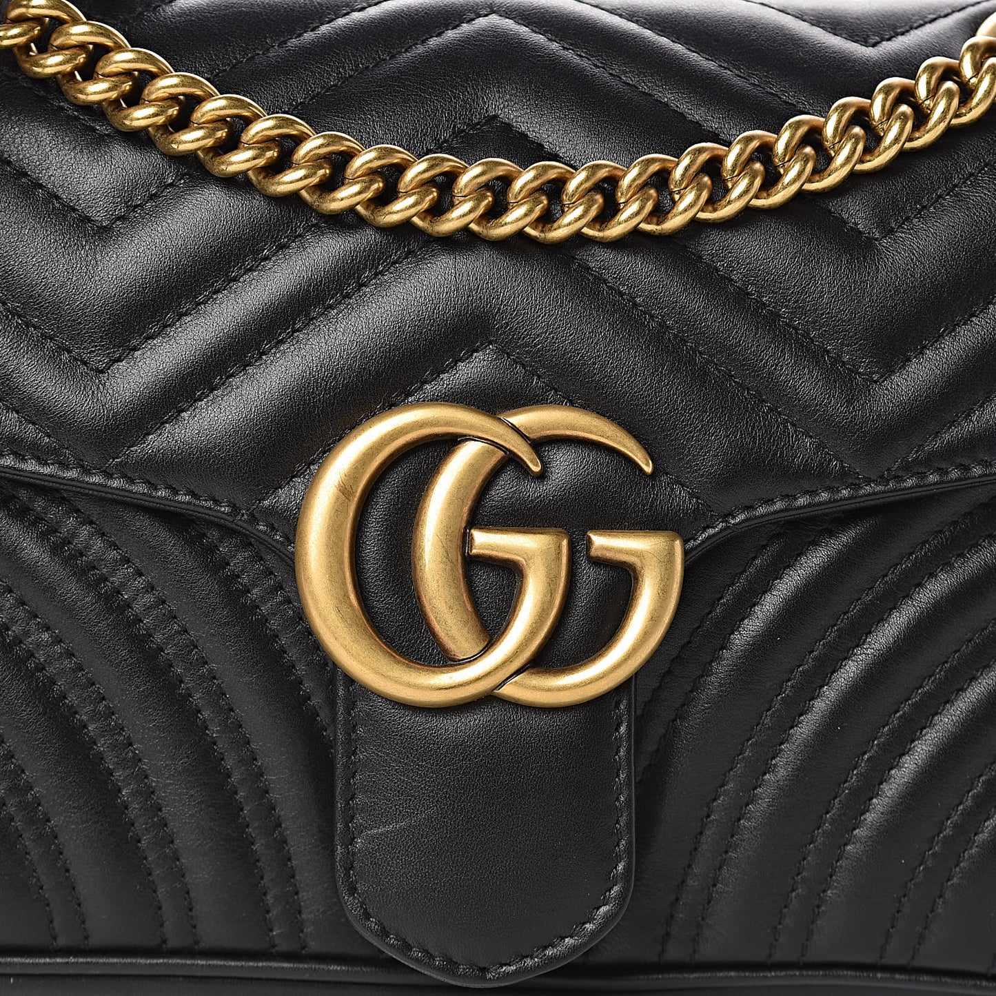 Calfskin Matelasse Small GG Marmont Shoulder Bag Black