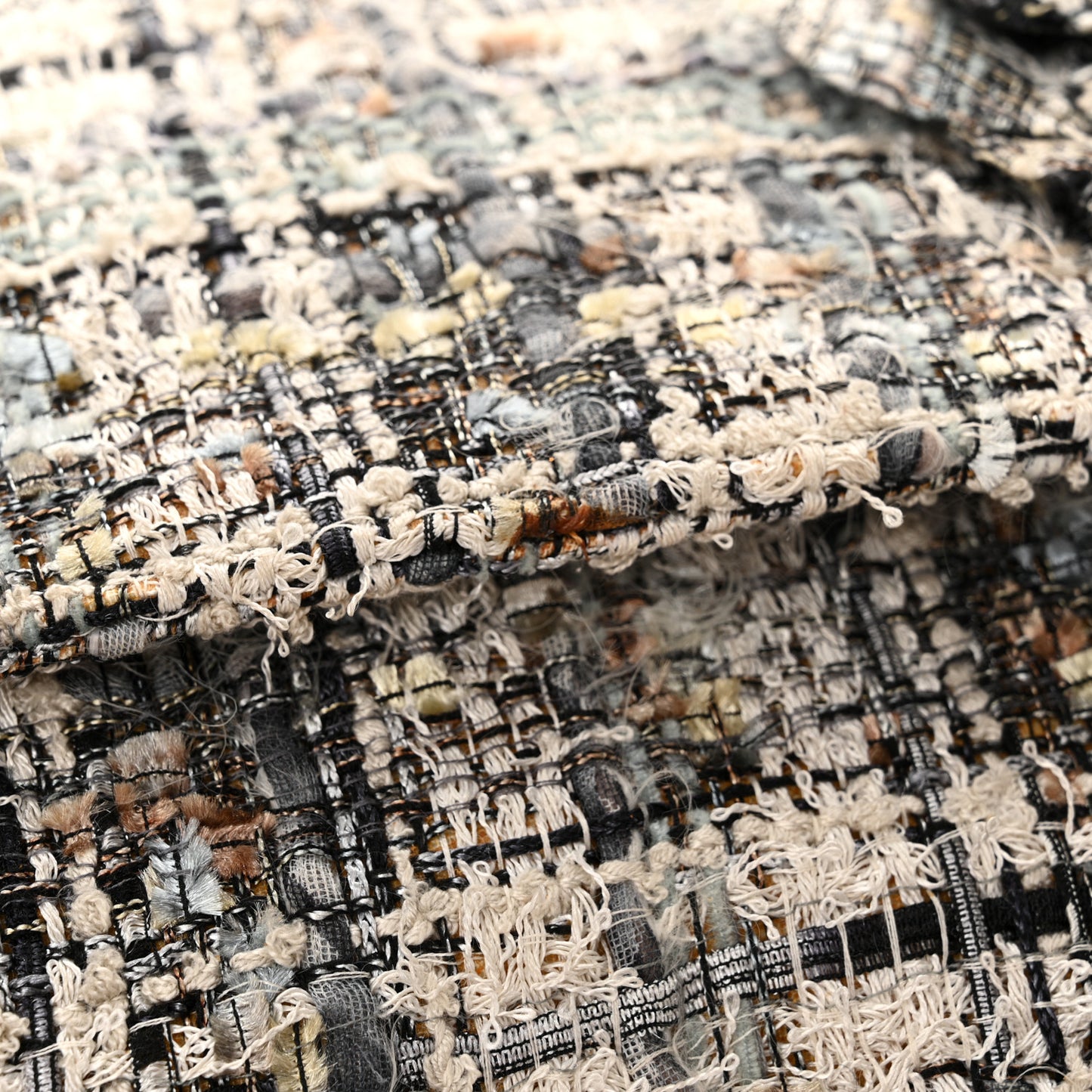 Tweed Camellia Messenger Multicolor