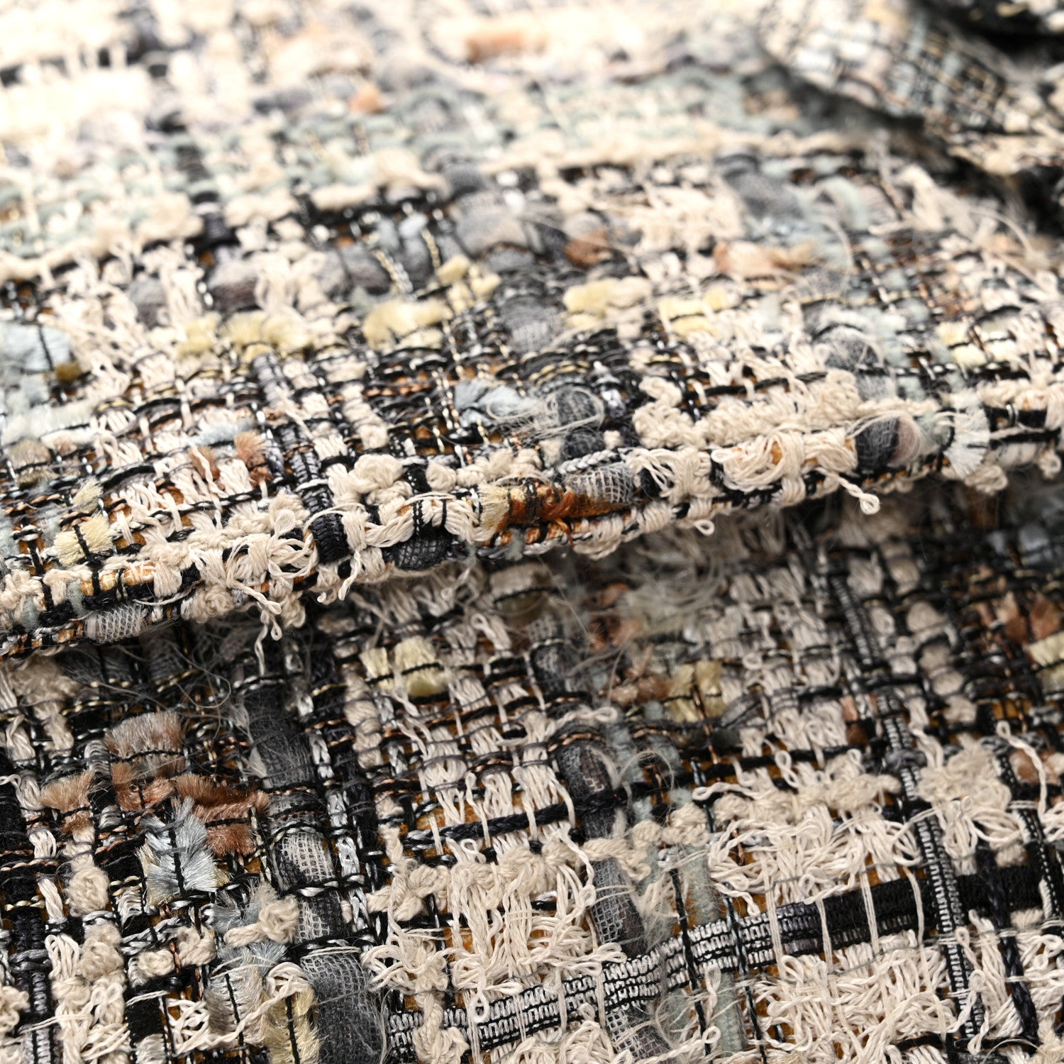 Chanel Tweed Camellia Messenger Multicolor 11 of 12