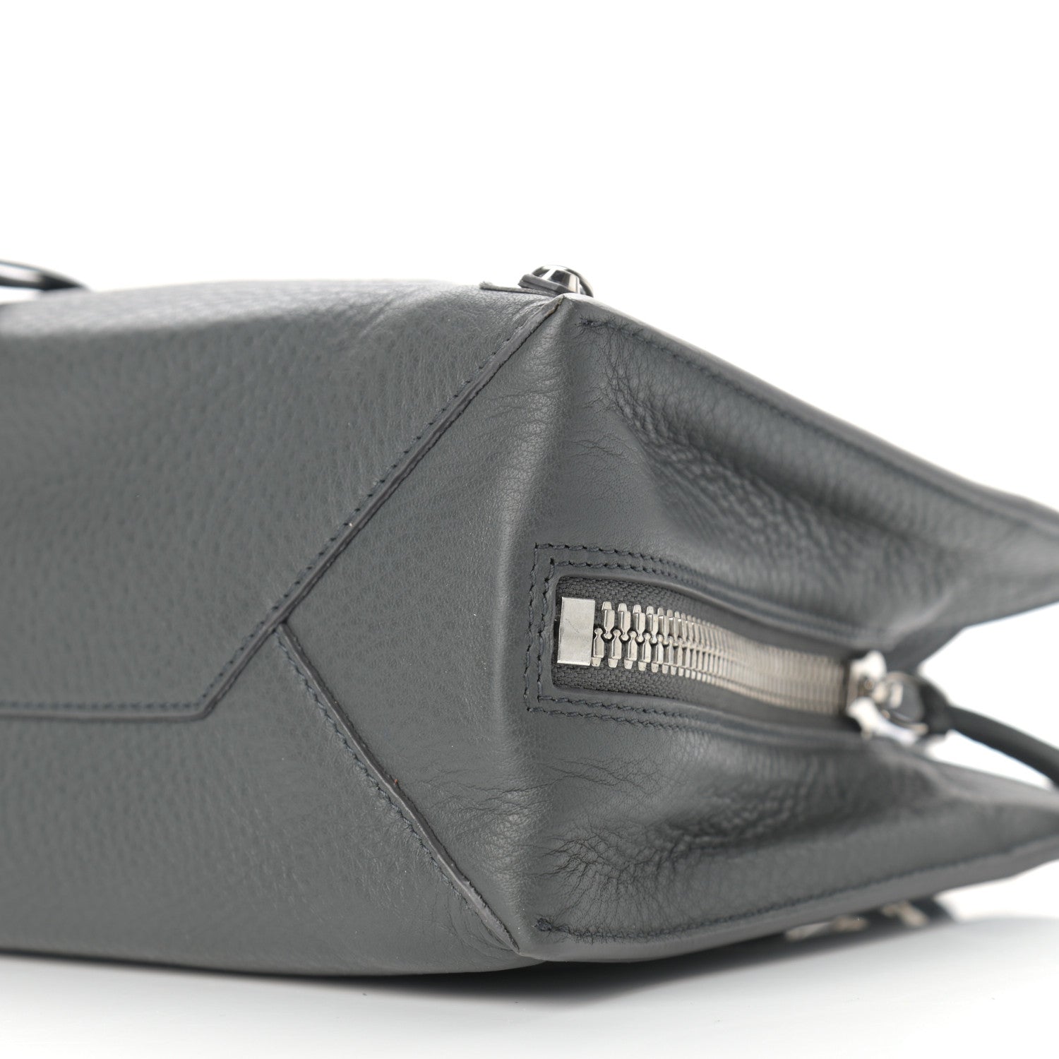 Balenciaga Veau Papier A6 Zip Around Tote Gris Fossile 9 of 9