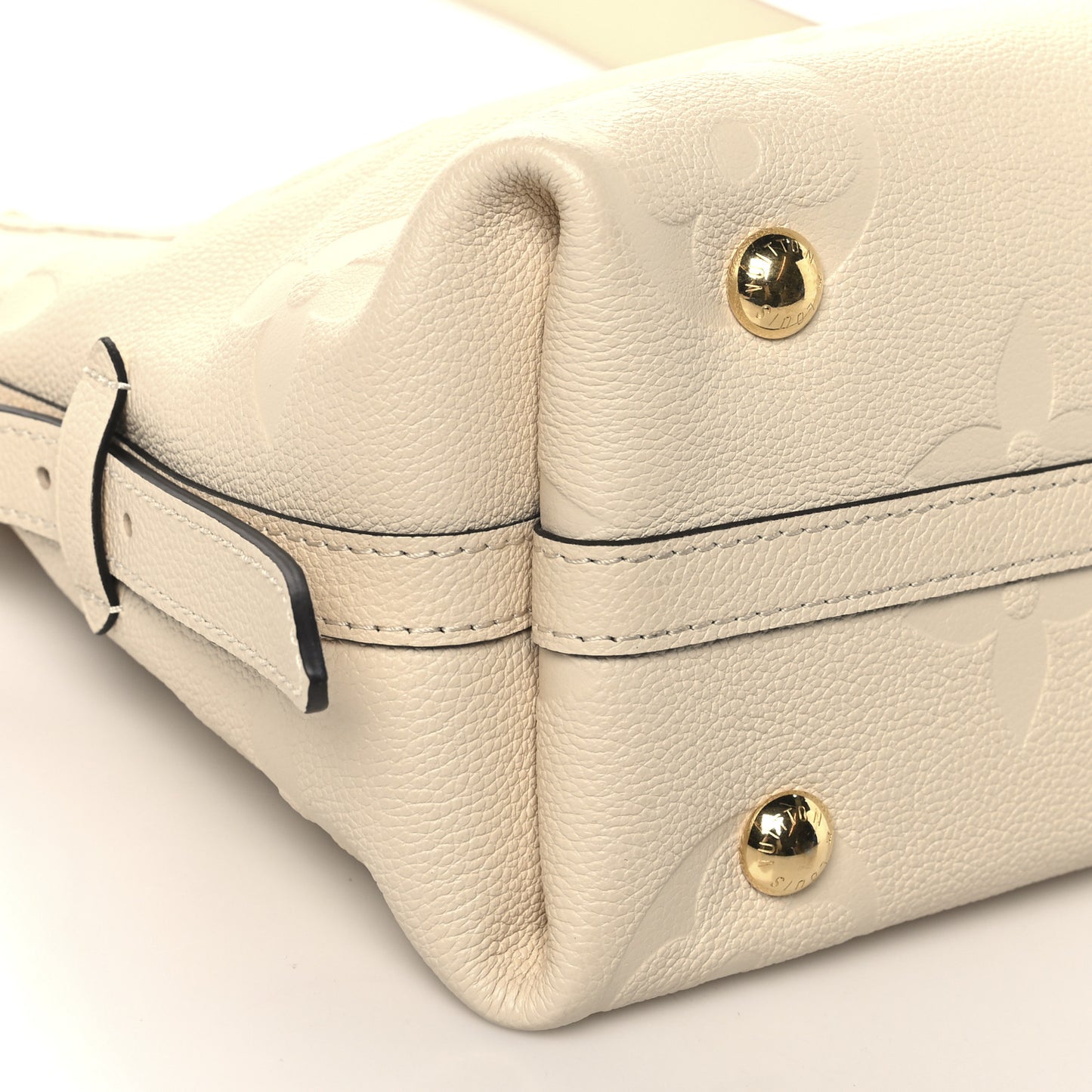 Empreinte Carryall PM Cream