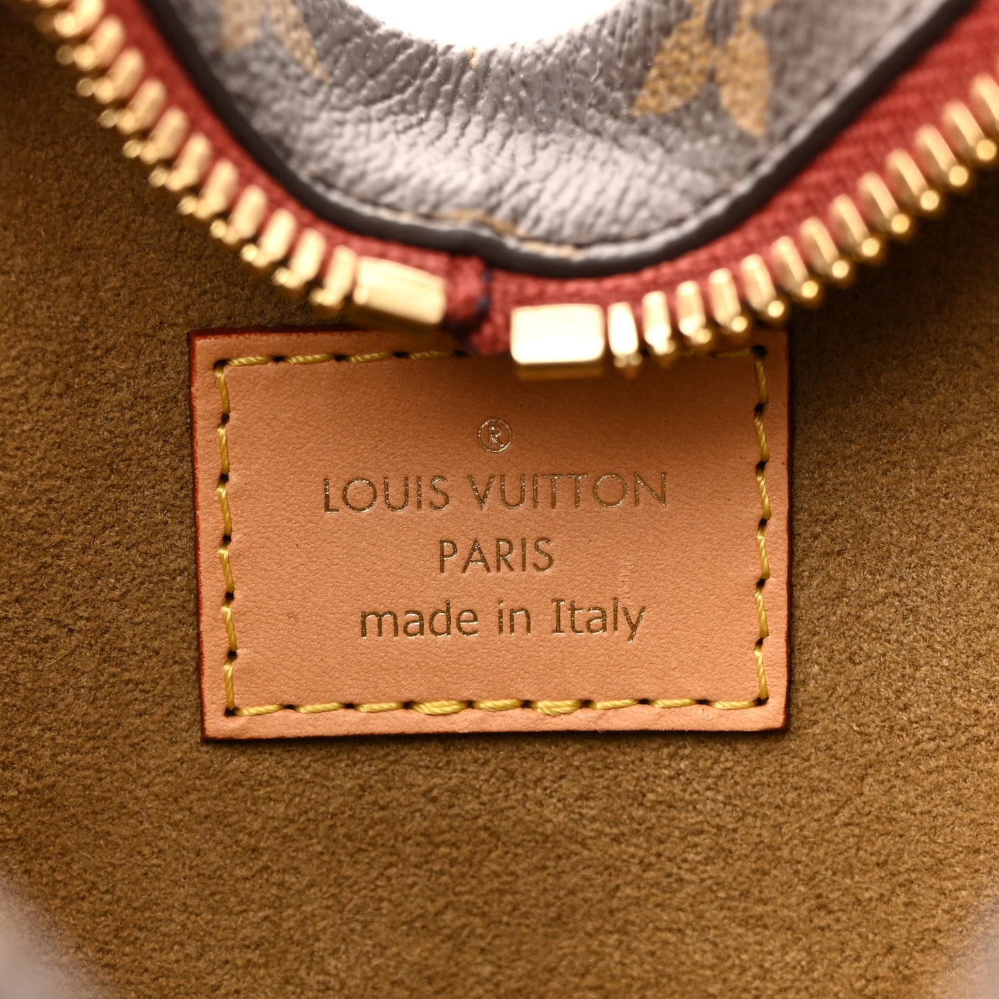 Monogram Game On Coeur