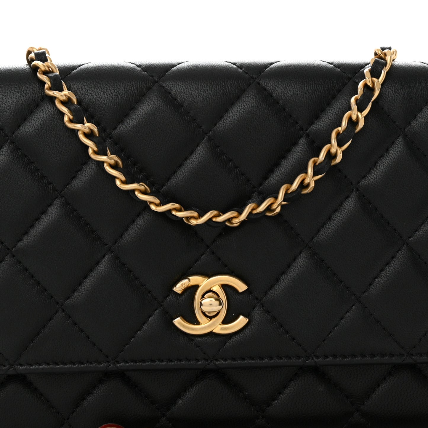 Lambskin Quilted CC Pearl Crush Wallet on Chain WOC Black