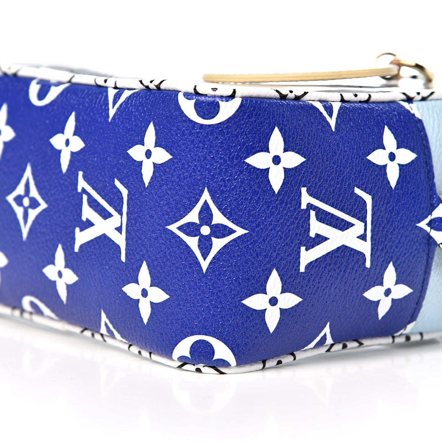 Monogram Giant Hawaii Beach Pouch Blue