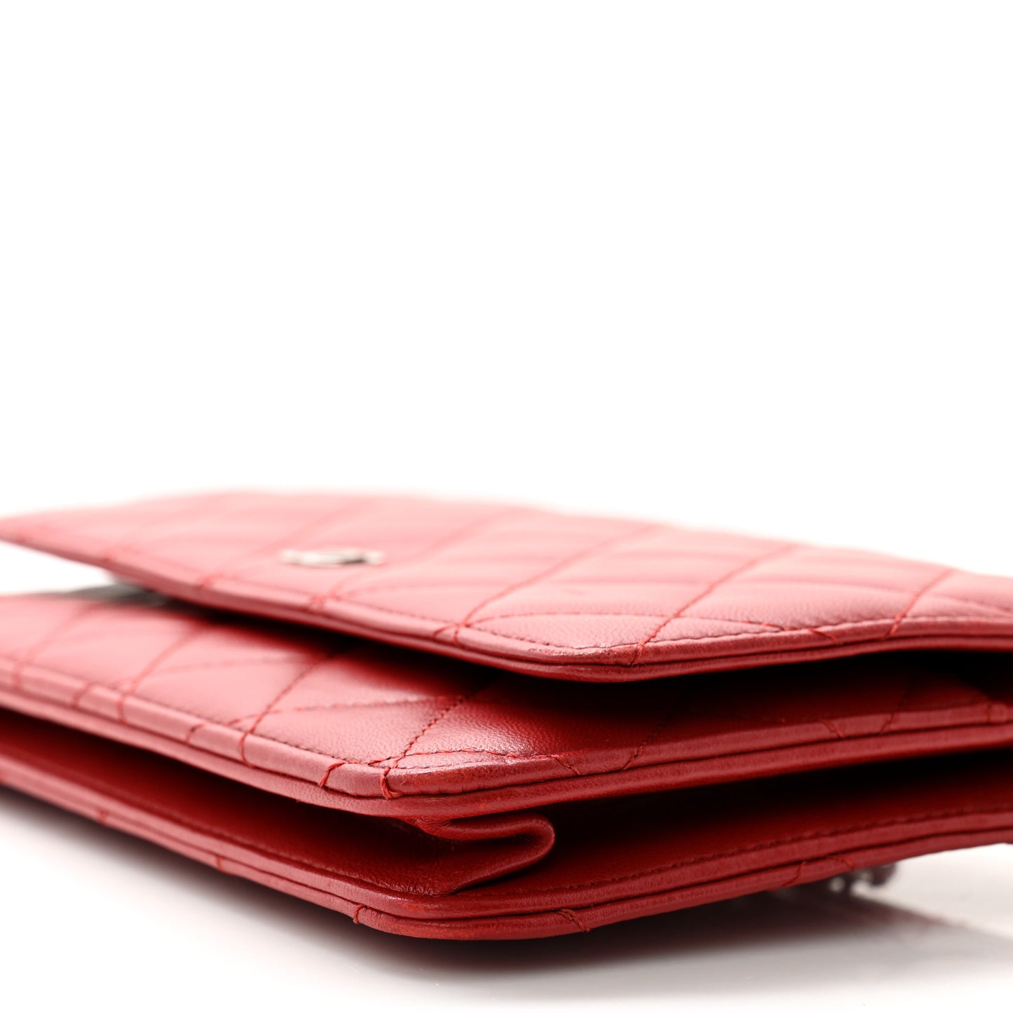 Lambskin Quilted Wallet On Chain WOC Red