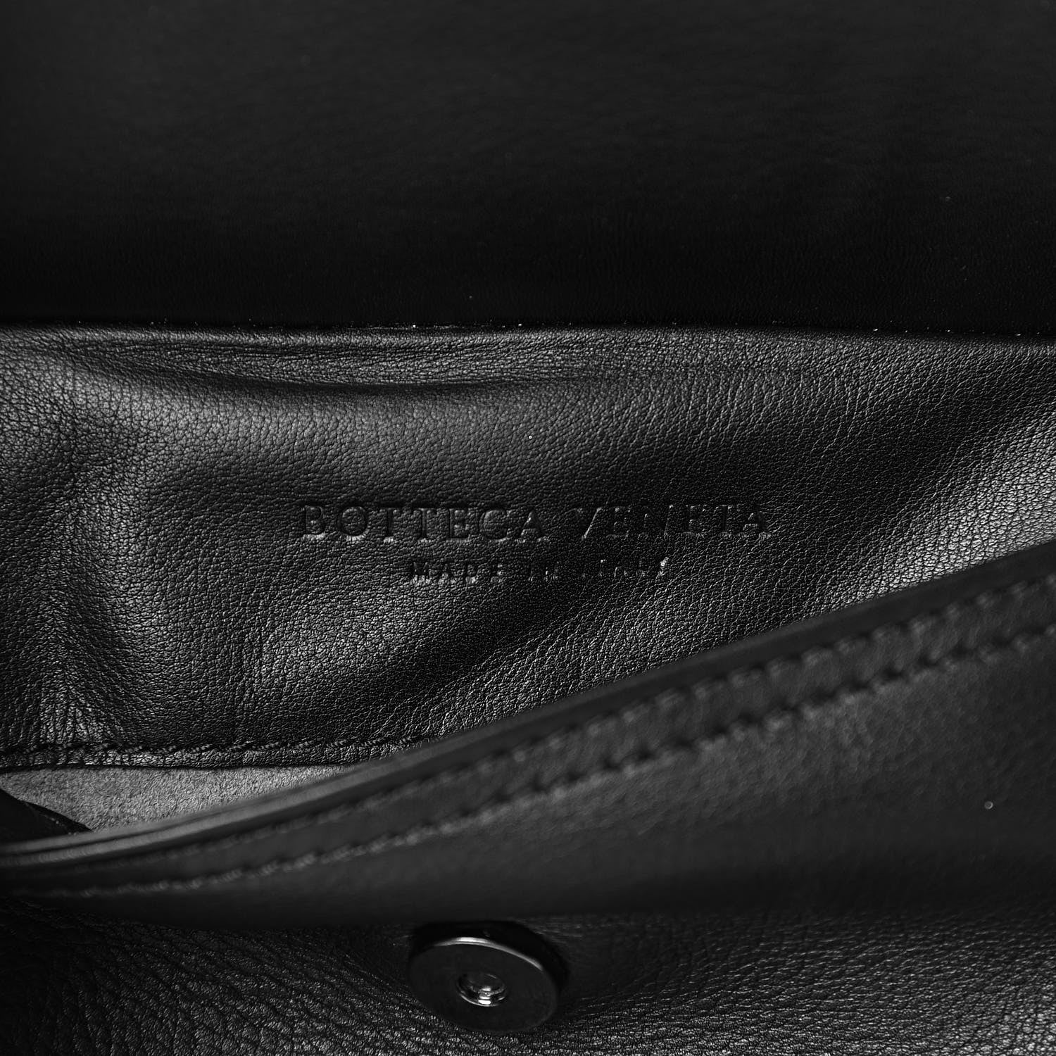 Bottega Veneta Nappa Intrecciato Shoulder Bag Black 7 of 10
