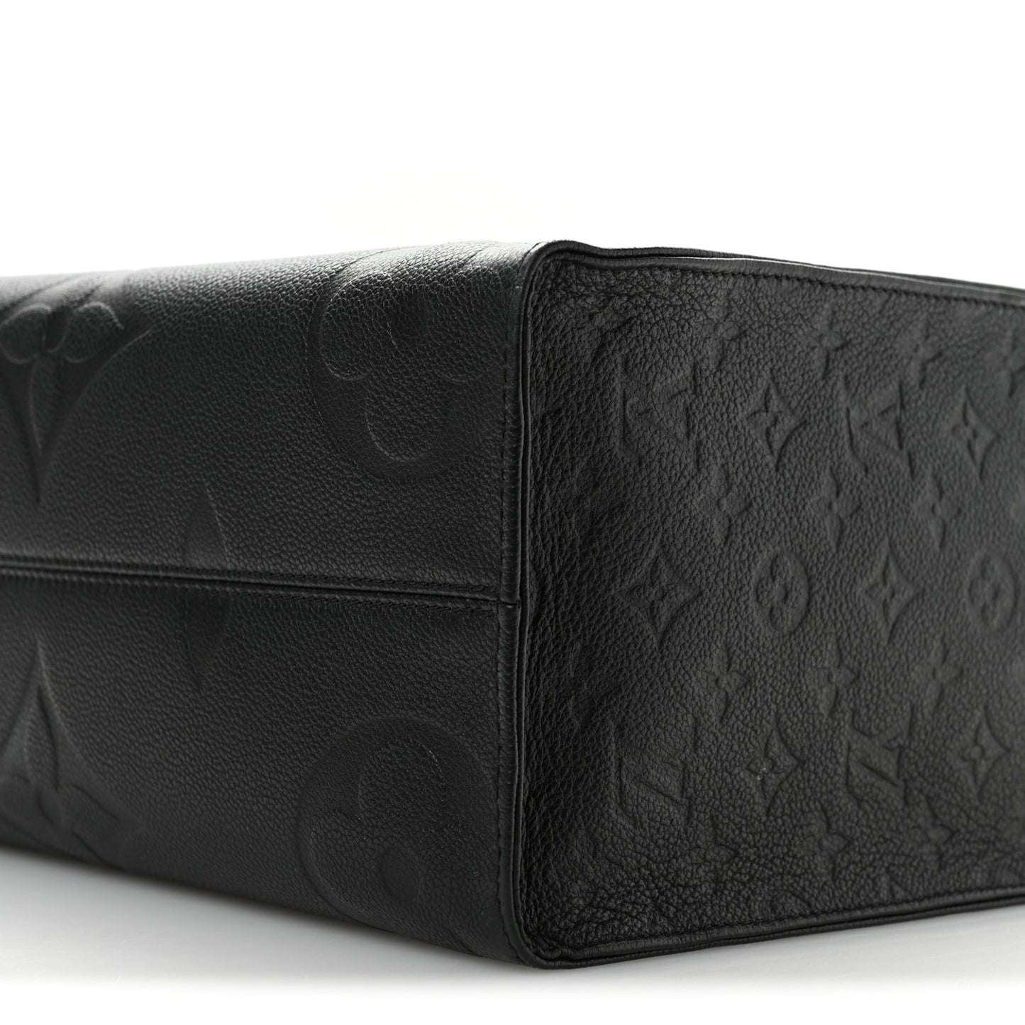 Empreinte Monogram Giant Onthego MM Black