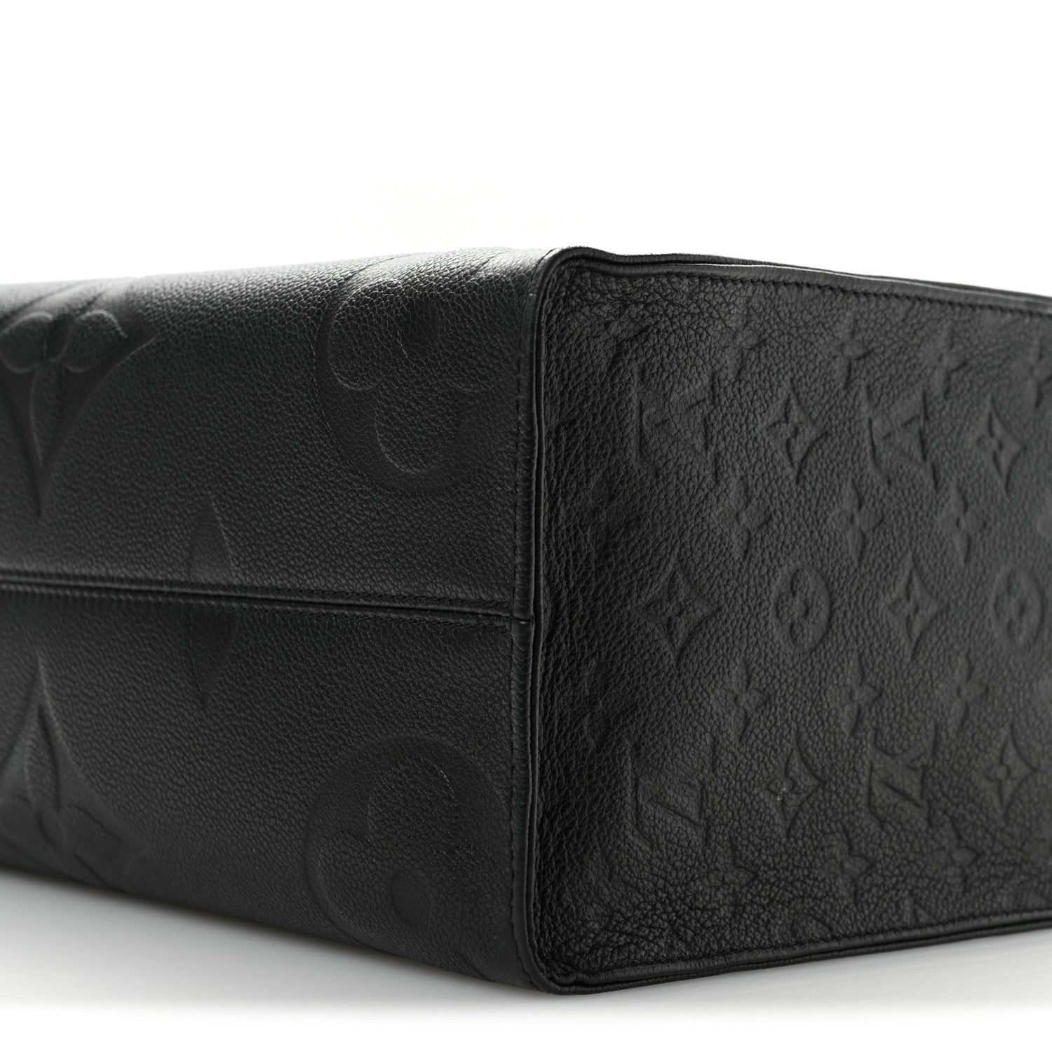 Louis Vuitton Empreinte Monogram Giant Onthego MM Black 9 of 10