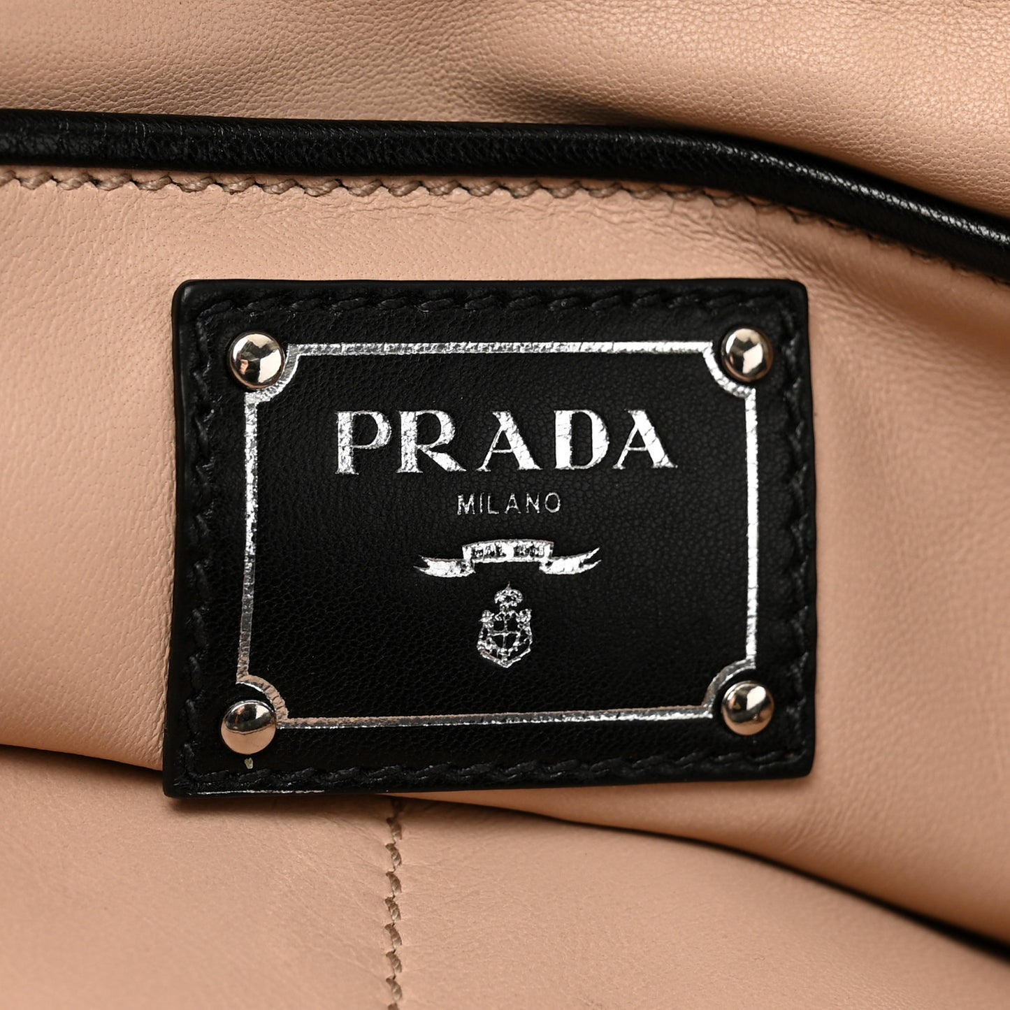 Nappa Gaufre Pochette Clutch Black