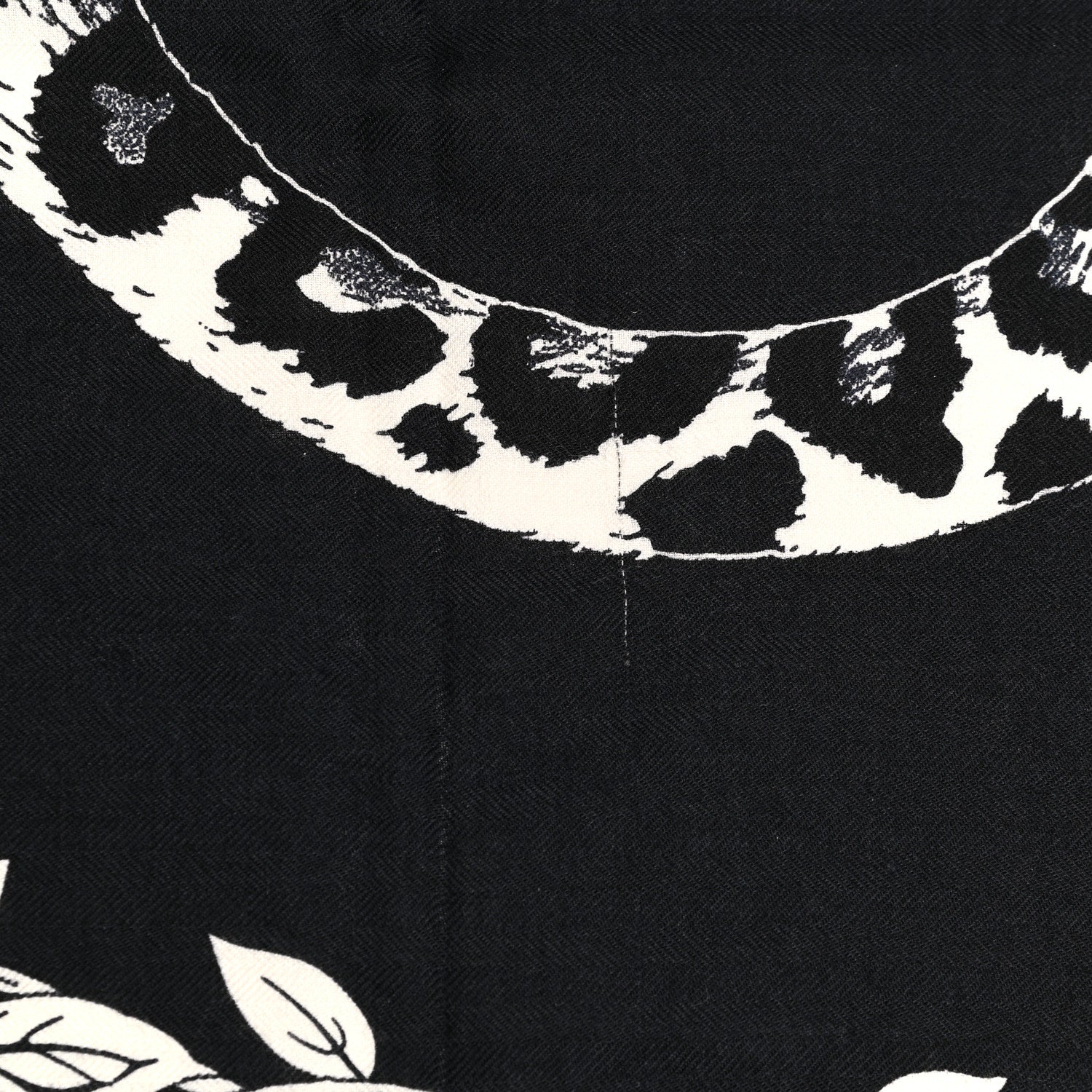 Hermes Cashmere Silk Jungle Love Tattoo Shawl 140 Bleu Black White 9 of 9