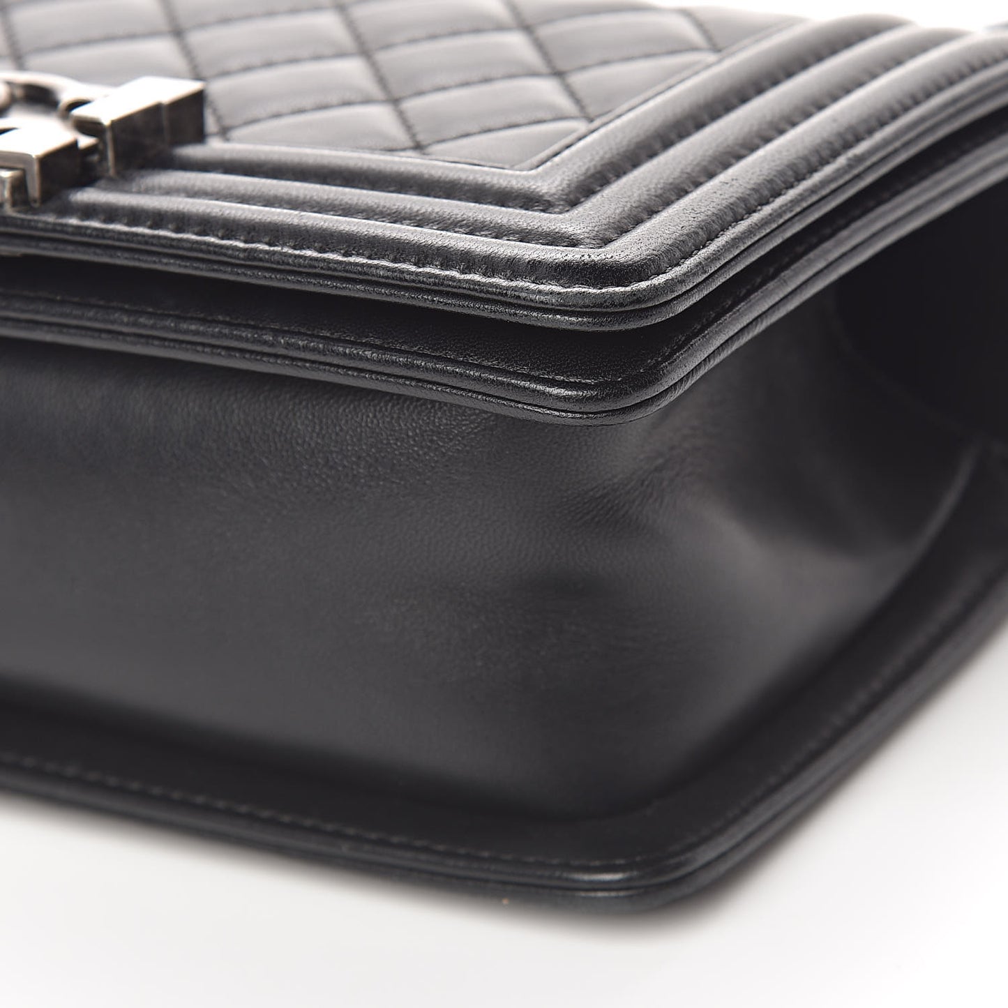 Lambskin Quilted Small Boy Flap Black