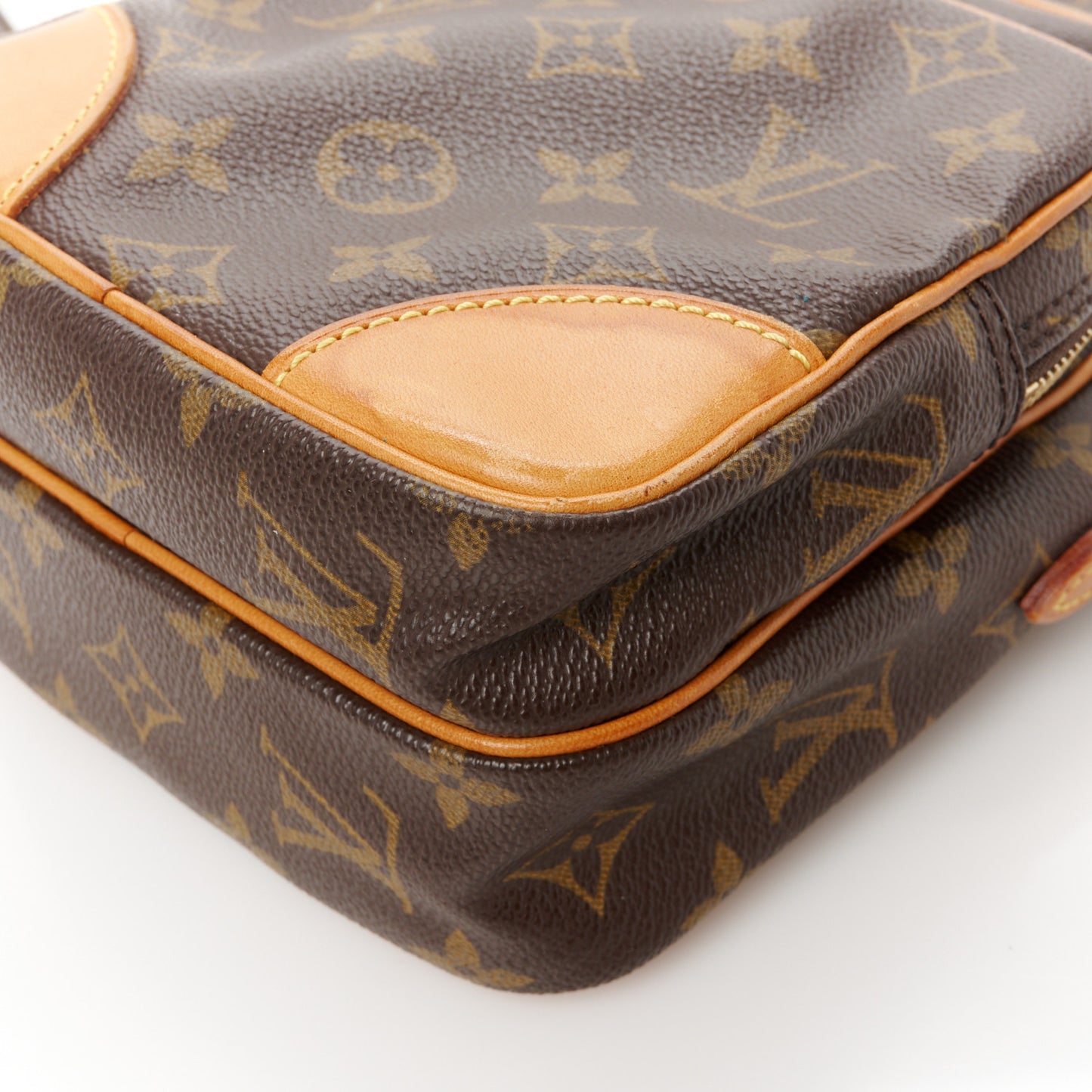 Monogram Amazone