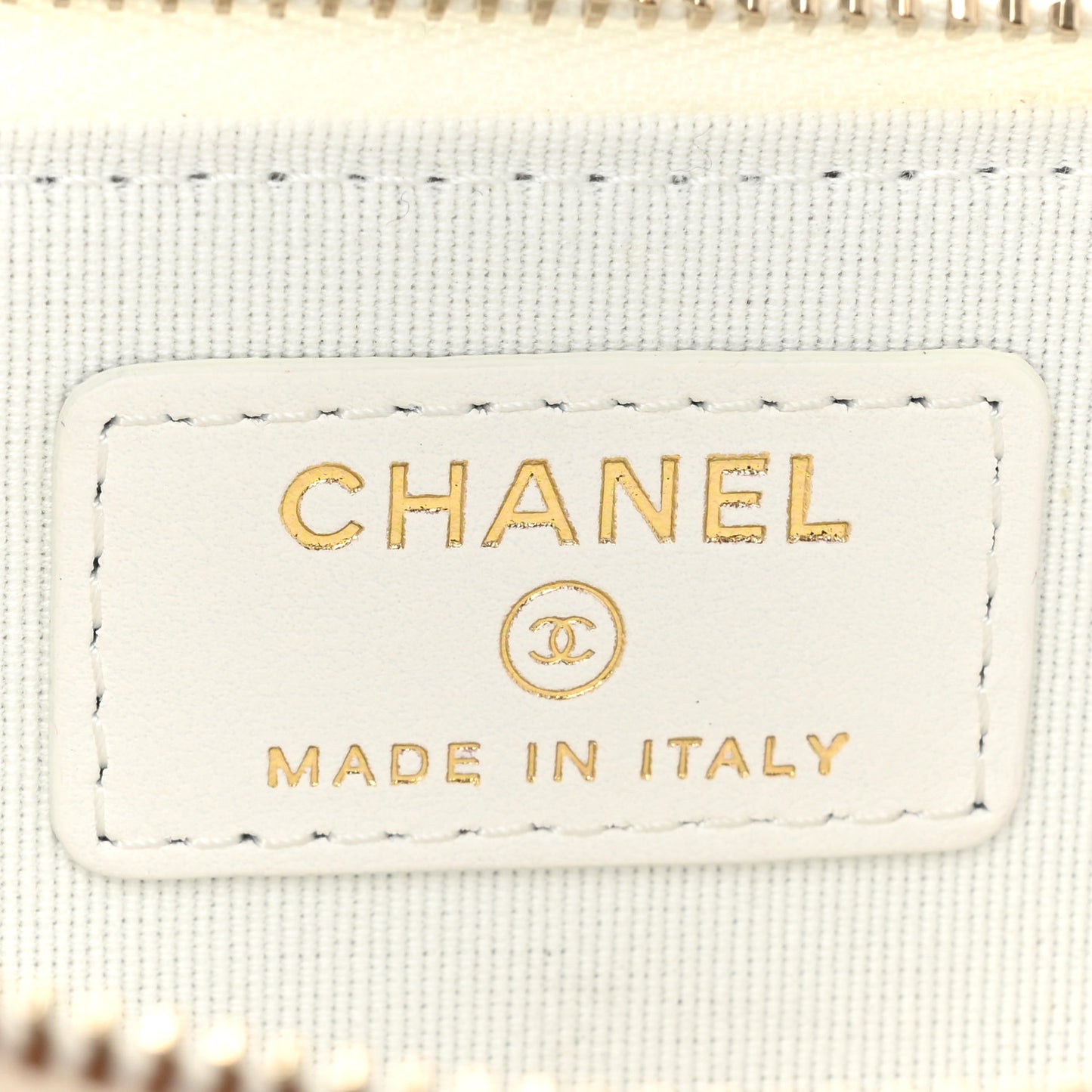 Caviar Quilted Zipped Key Holder Case White