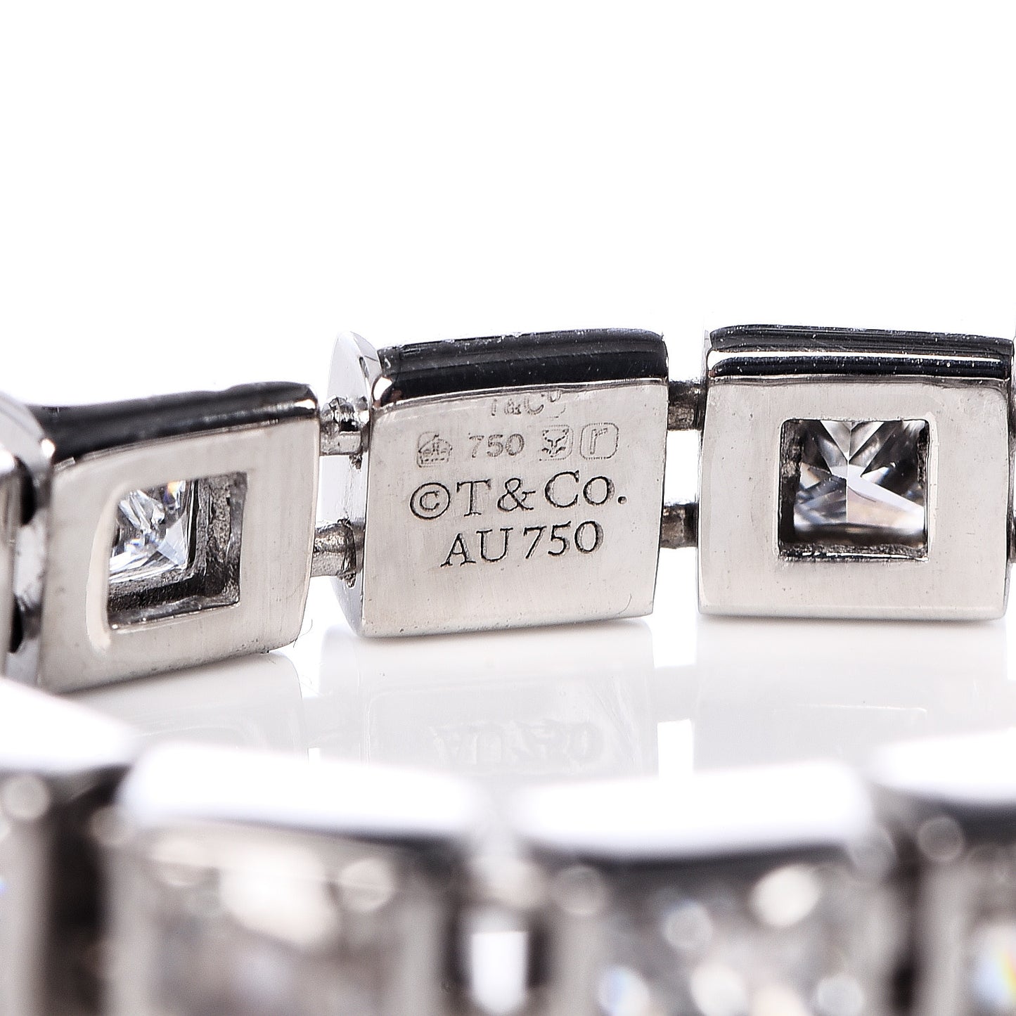 18K White Gold Diamond T Line Band Ring 56 7.75