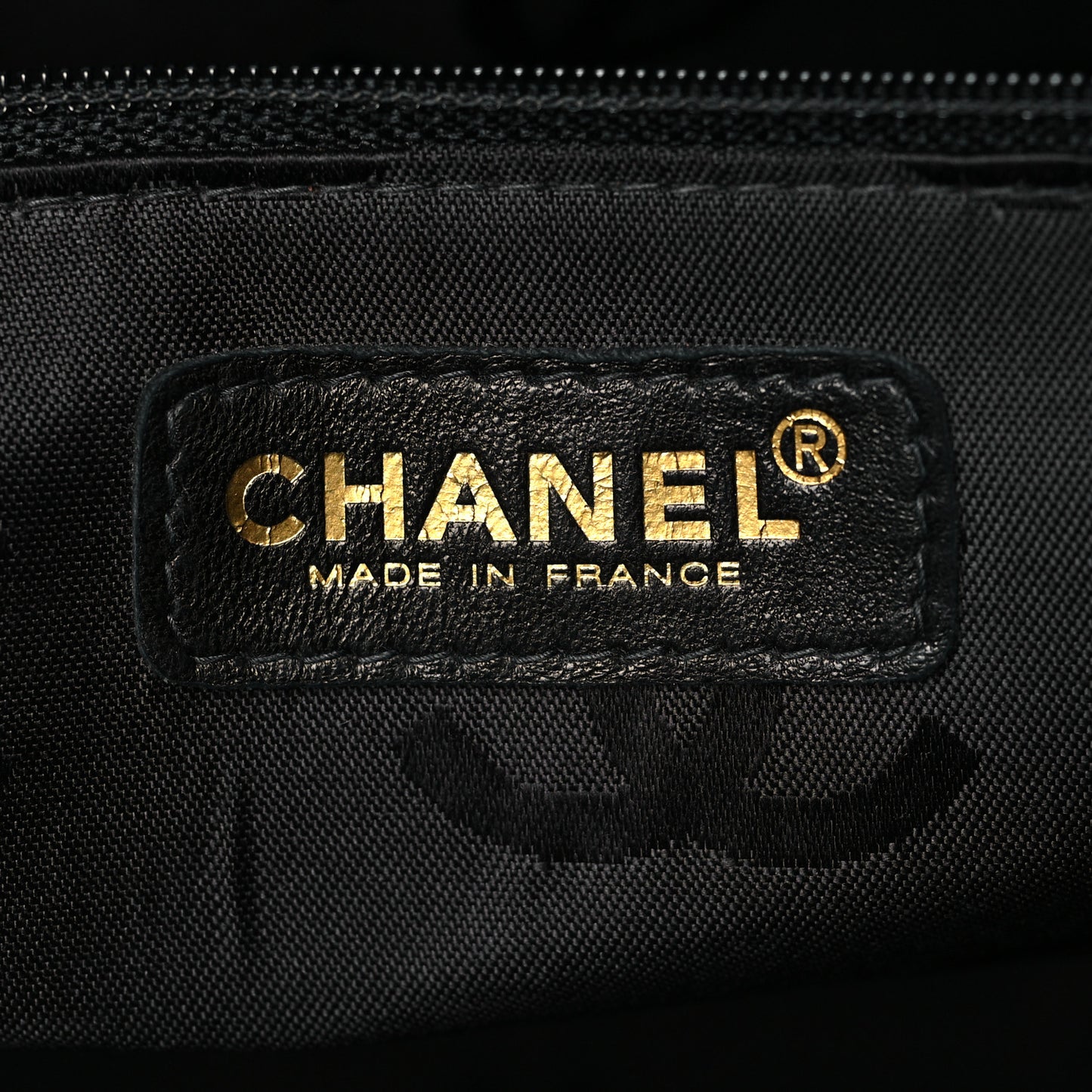 Caviar Chocolate Bar Quilted Shoulder Bag Black