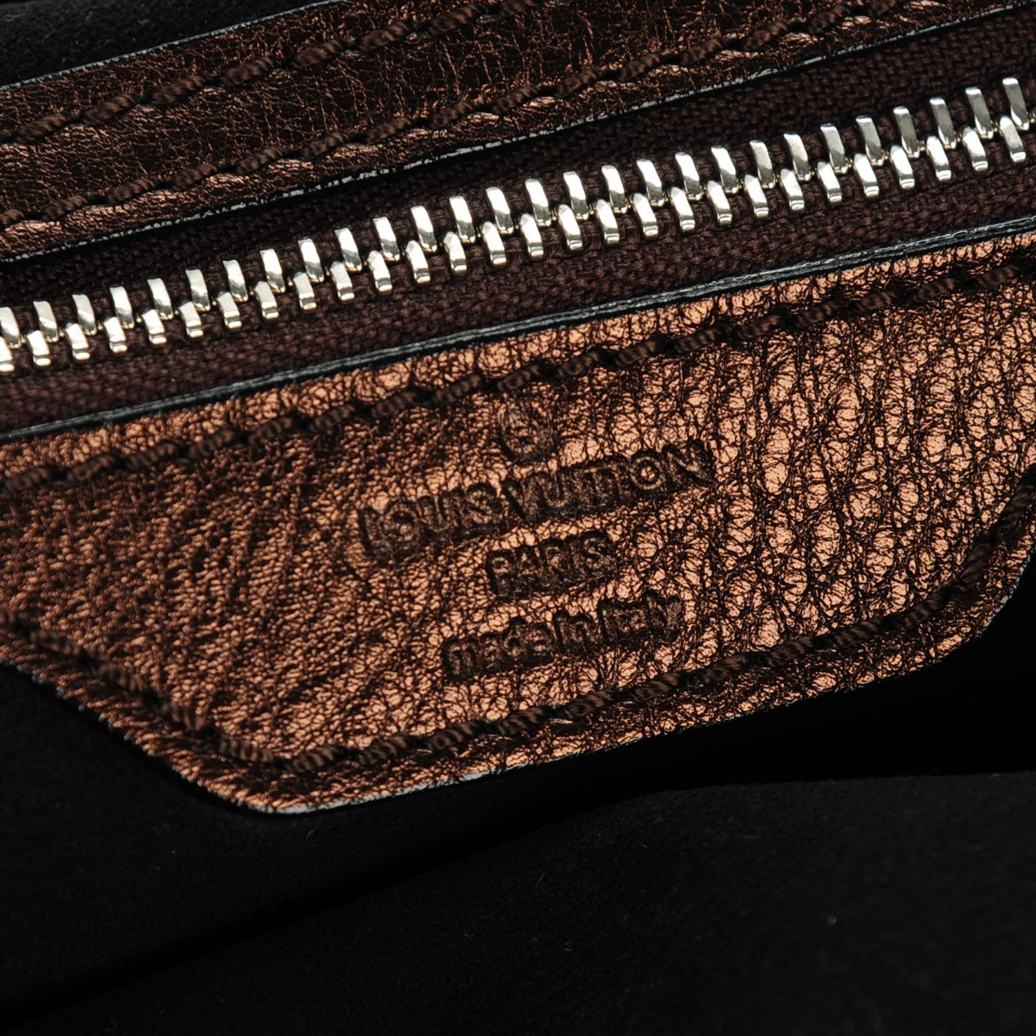 Louis Vuitton Mahina L Mordore 5 of 6