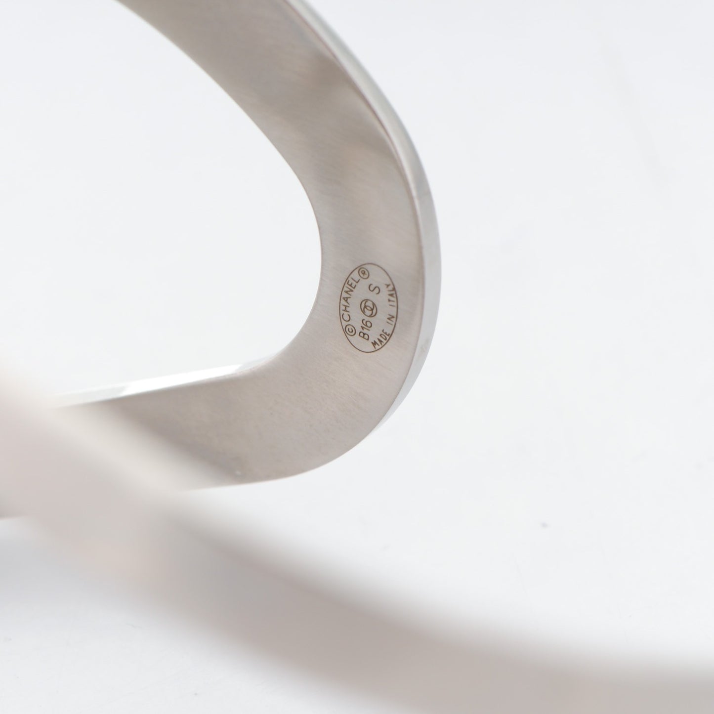 Metal CC Cuff Silver