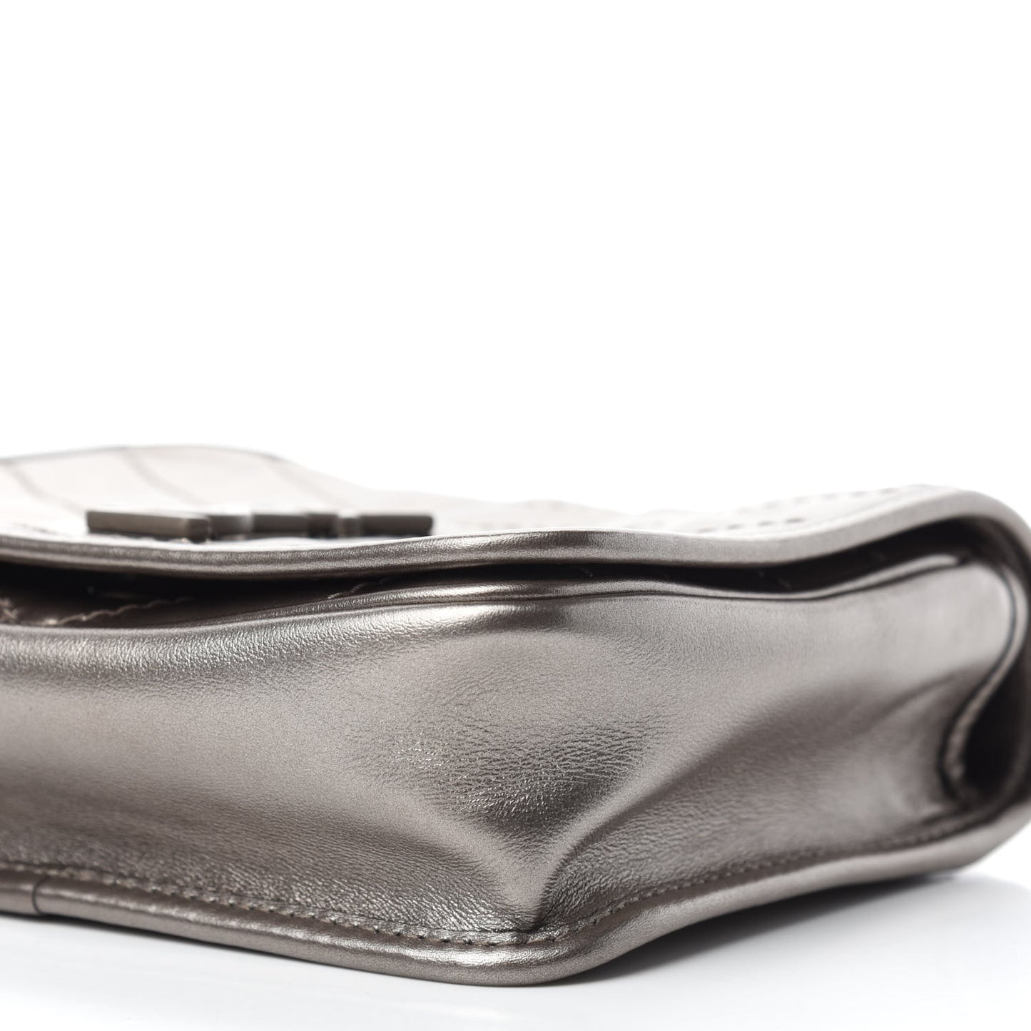 Metallic Calfskin Matelasse Monogram Niki Chain Wallet Platinum