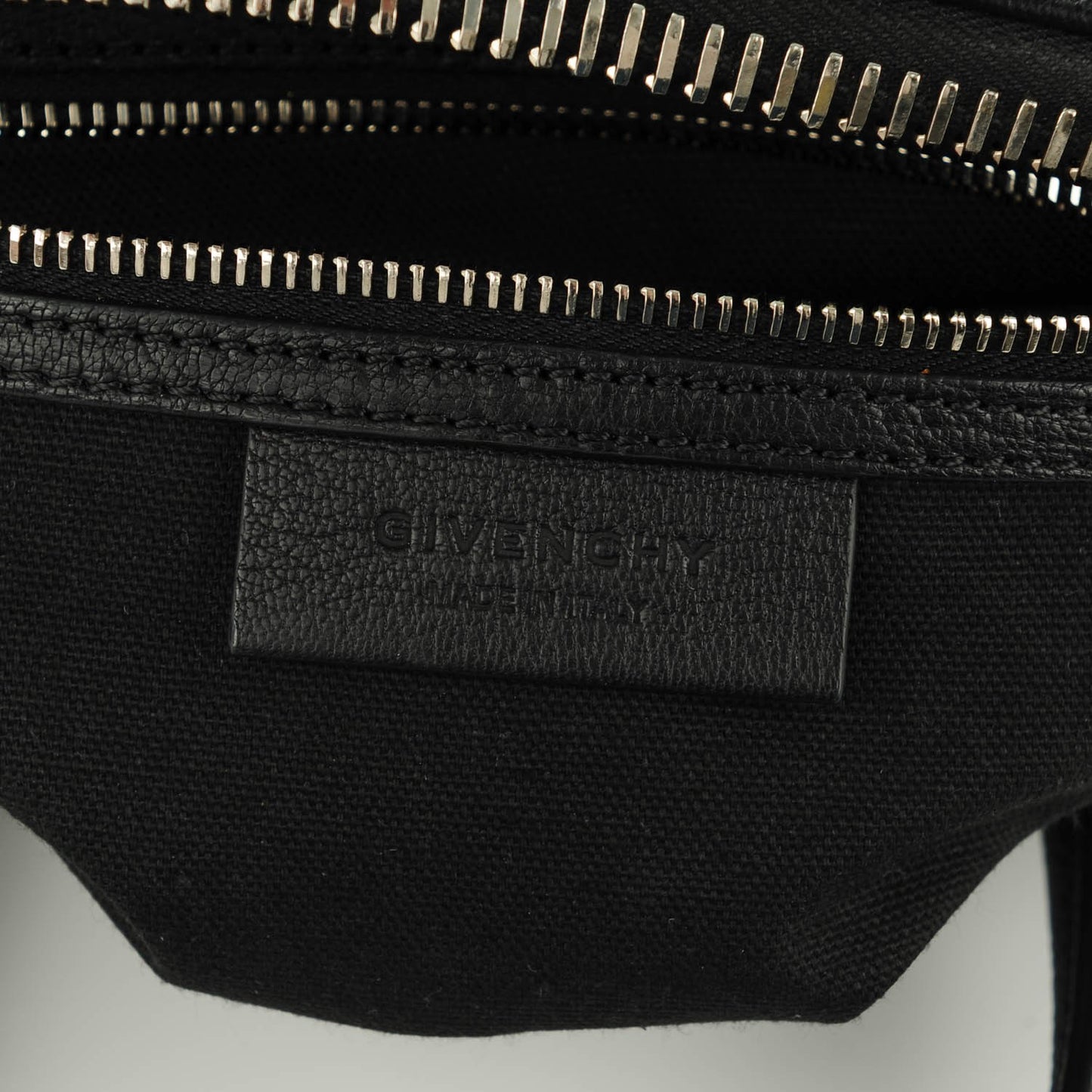 Sugar Goatskin Small Antigona Black